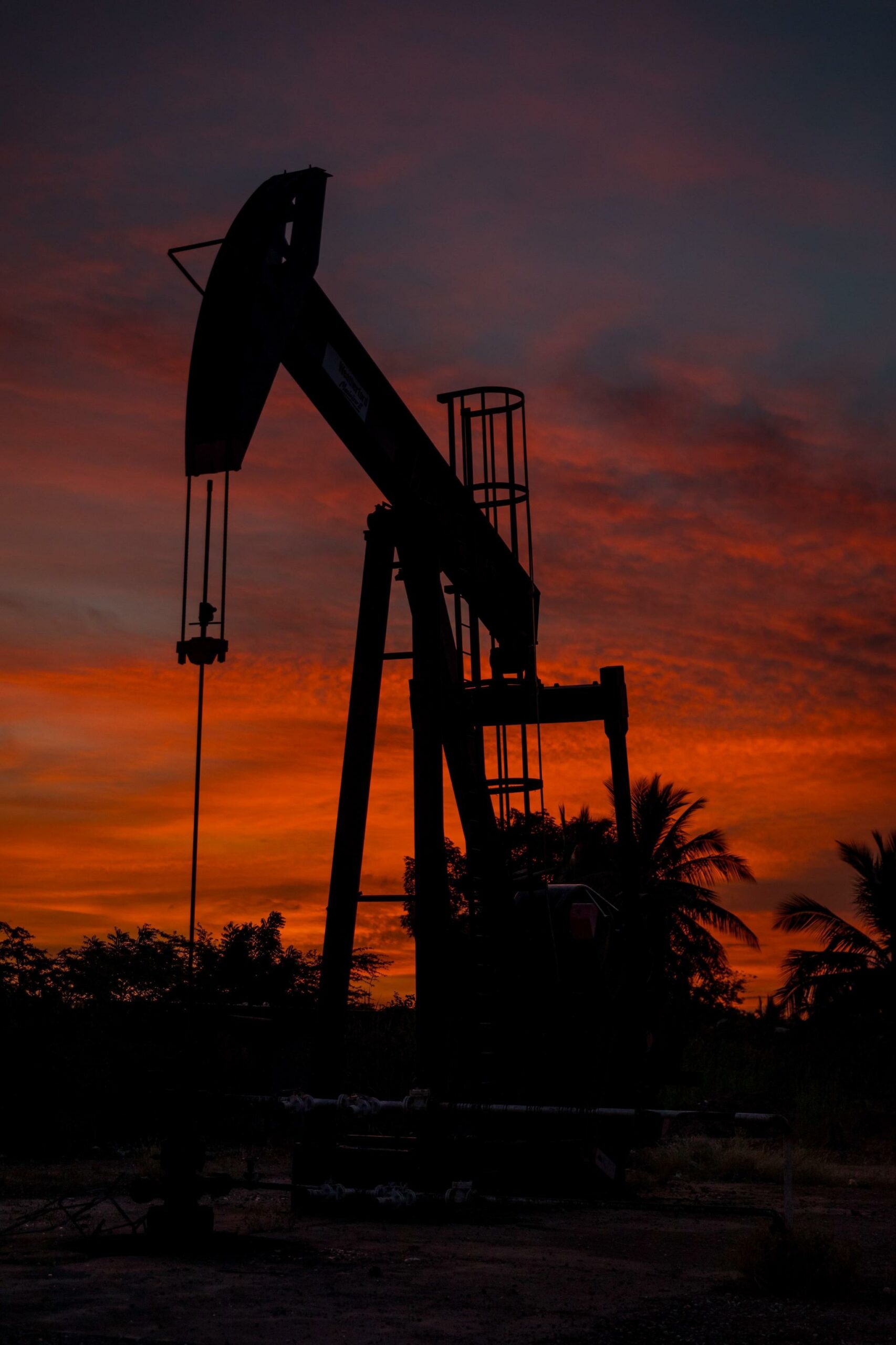 USA e UK impongono nuove sanzioni contro settore petrolifero russo