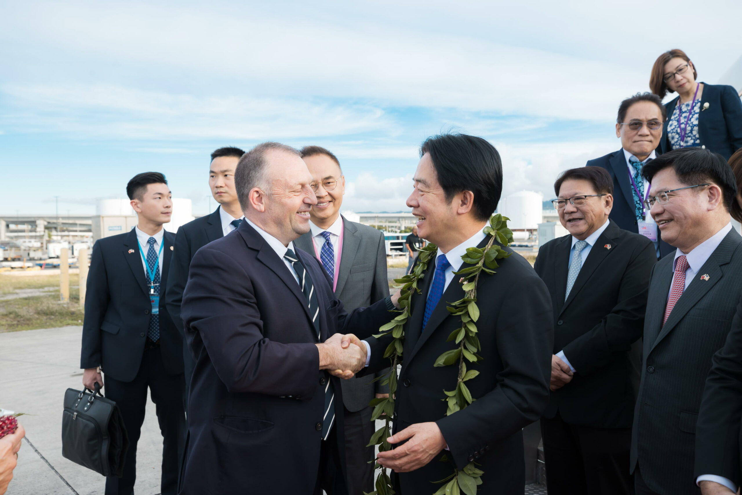 La Cina promette contromisure contro la vendita di armi USA a Taiwan
