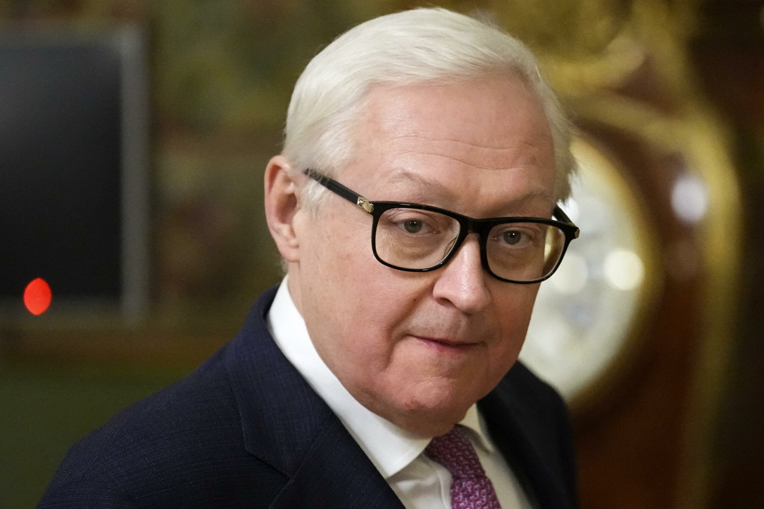Ryabkov: “Mosca considera possibili misure nel campo dei test nucleari”