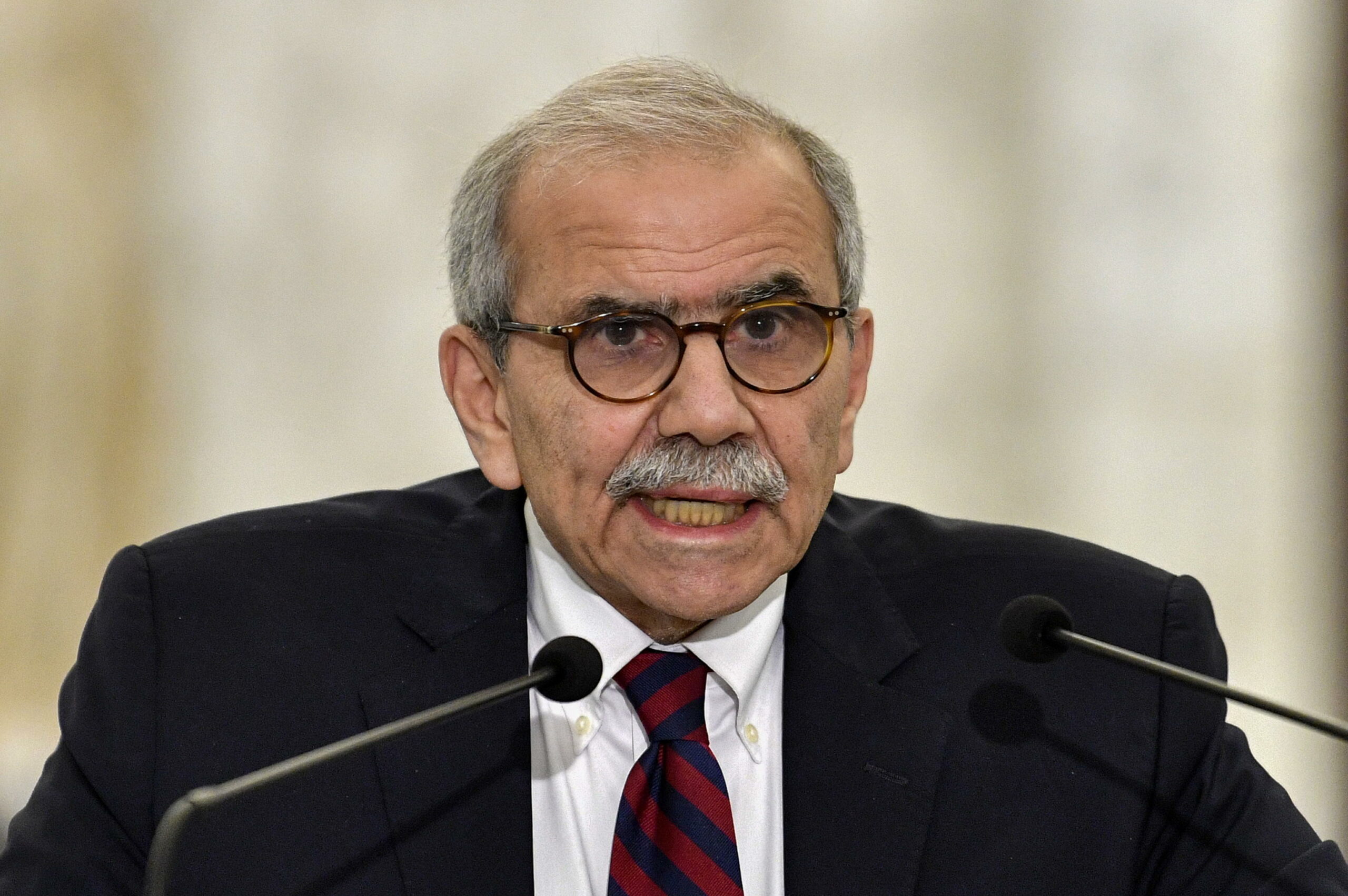Libano forma nuovo governo dopo due anni di crisi