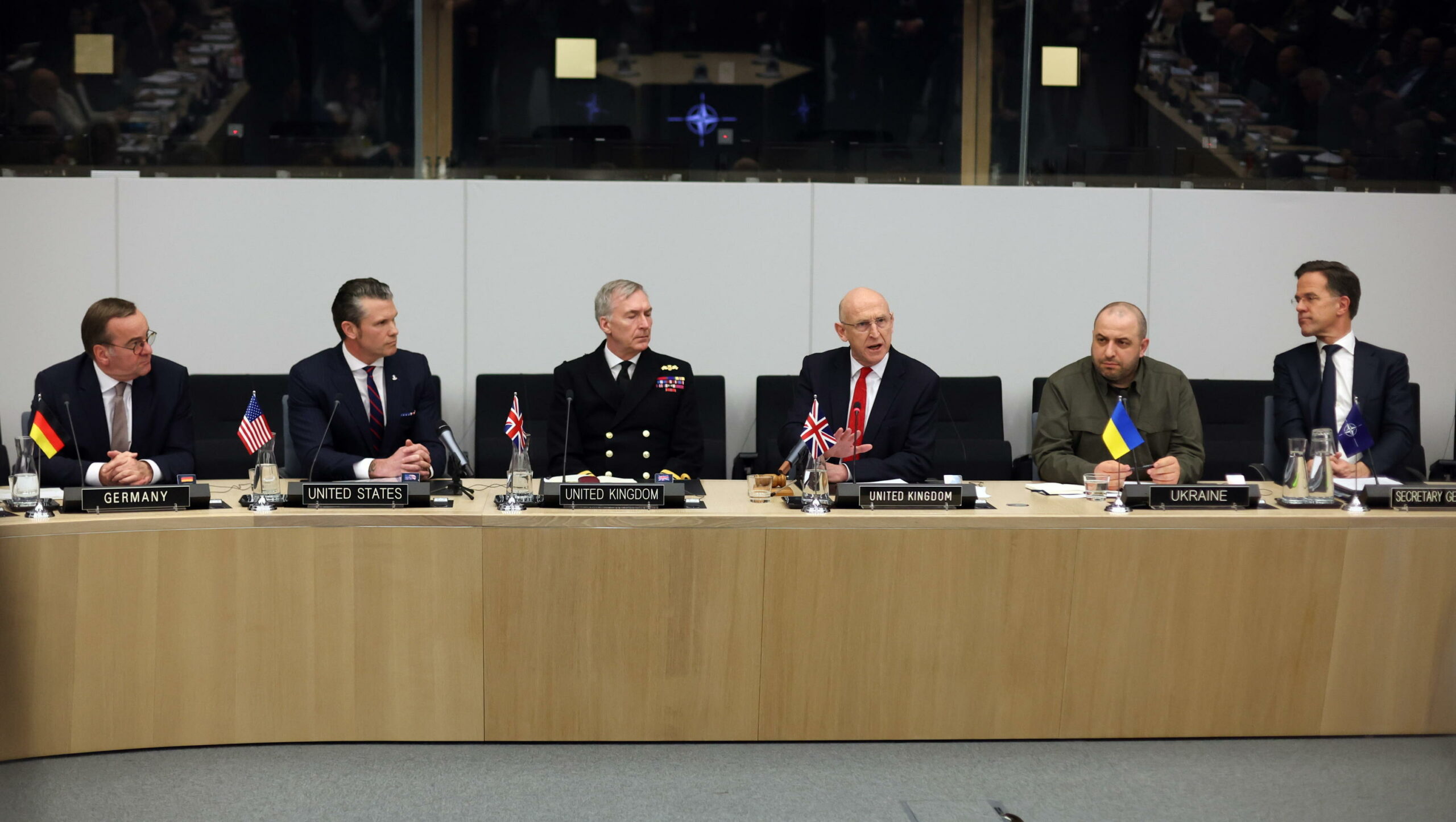 Pentagono avverte alleati NATO: “USA non possono più proteggere Europa”