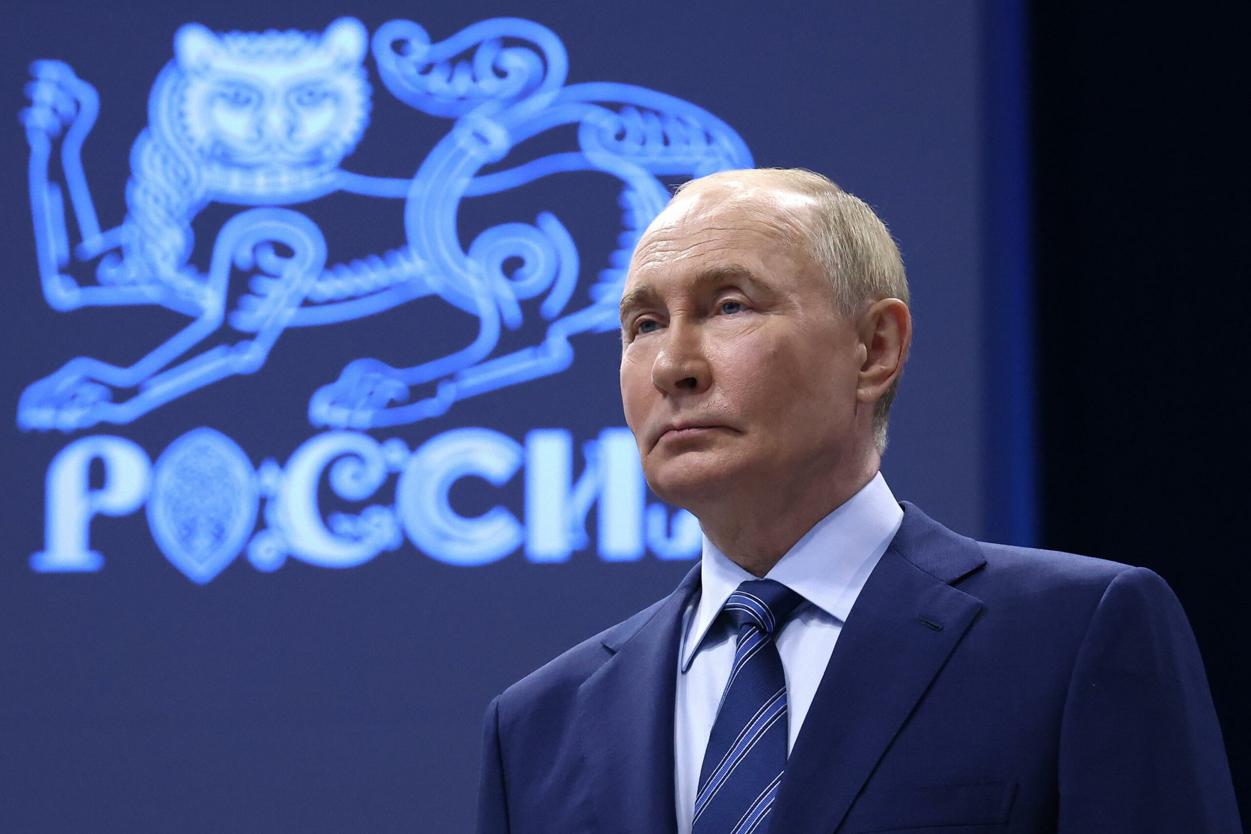 Putin: “Russia pronta a vendere minerali a USA”