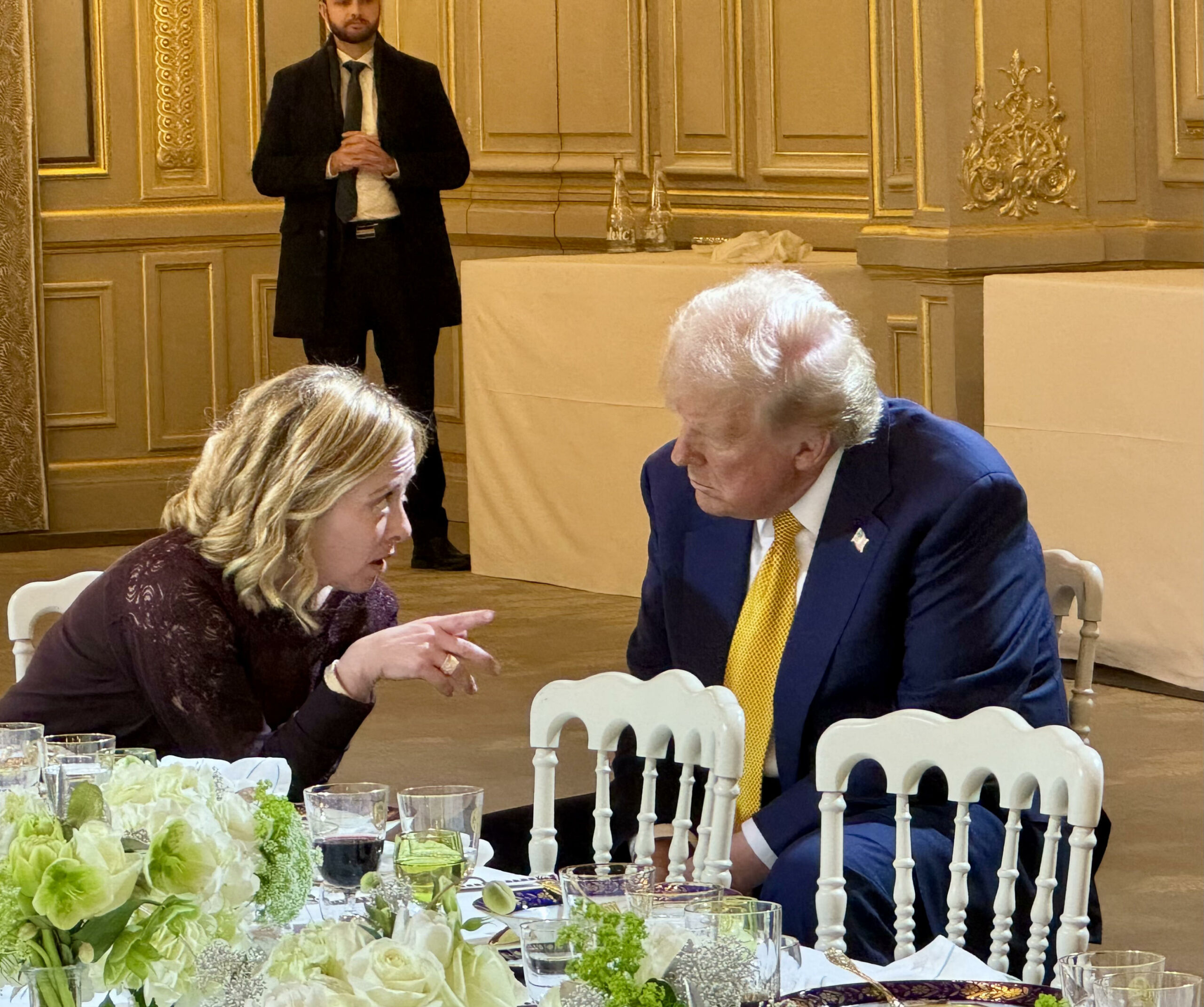 Ucraina, garanzie di sicurezza: per Trump responsabilità europea, per Meloni della NATO