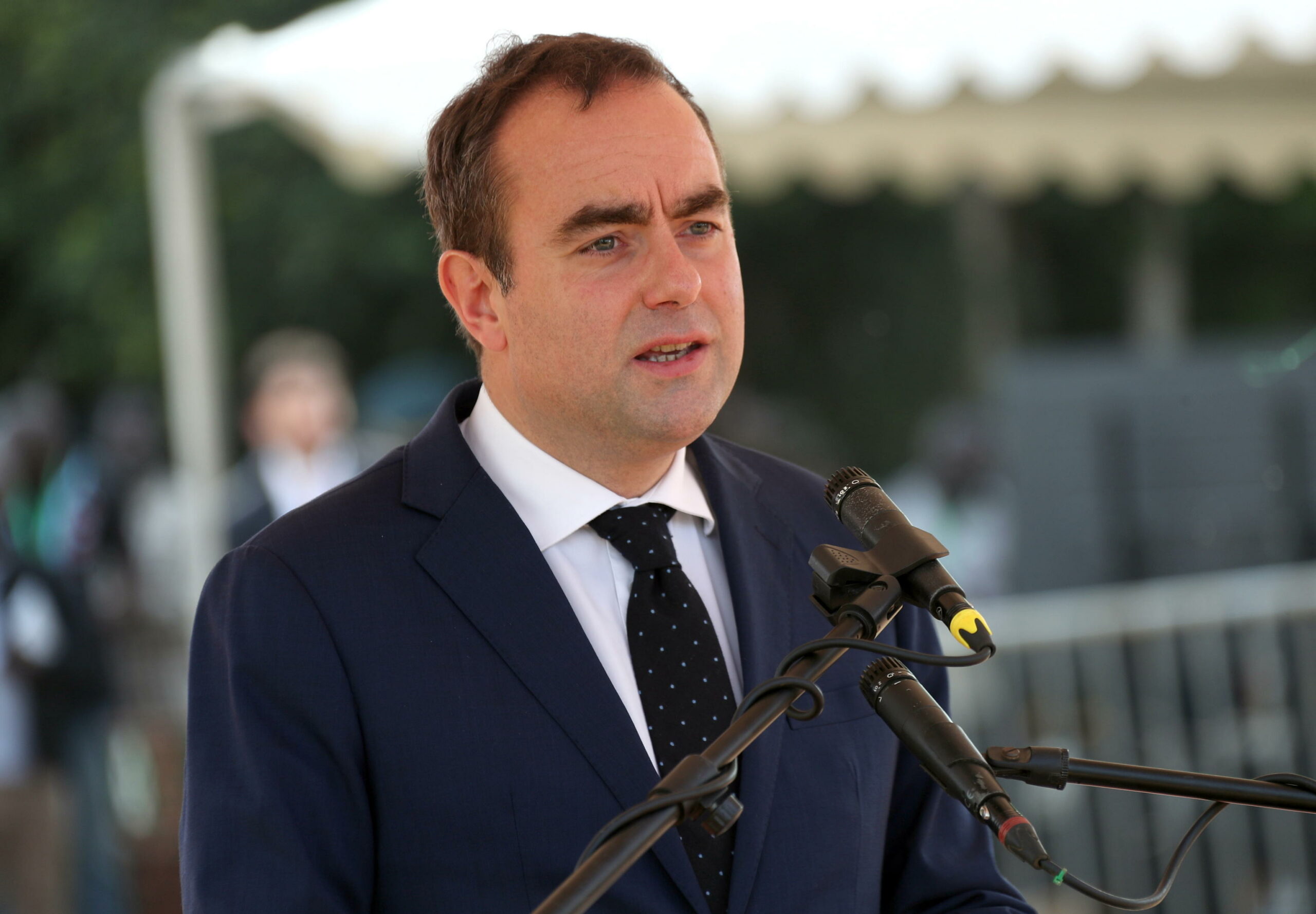 Francia richiede di unirsi ad accordo su minerali USA-Ucraina
