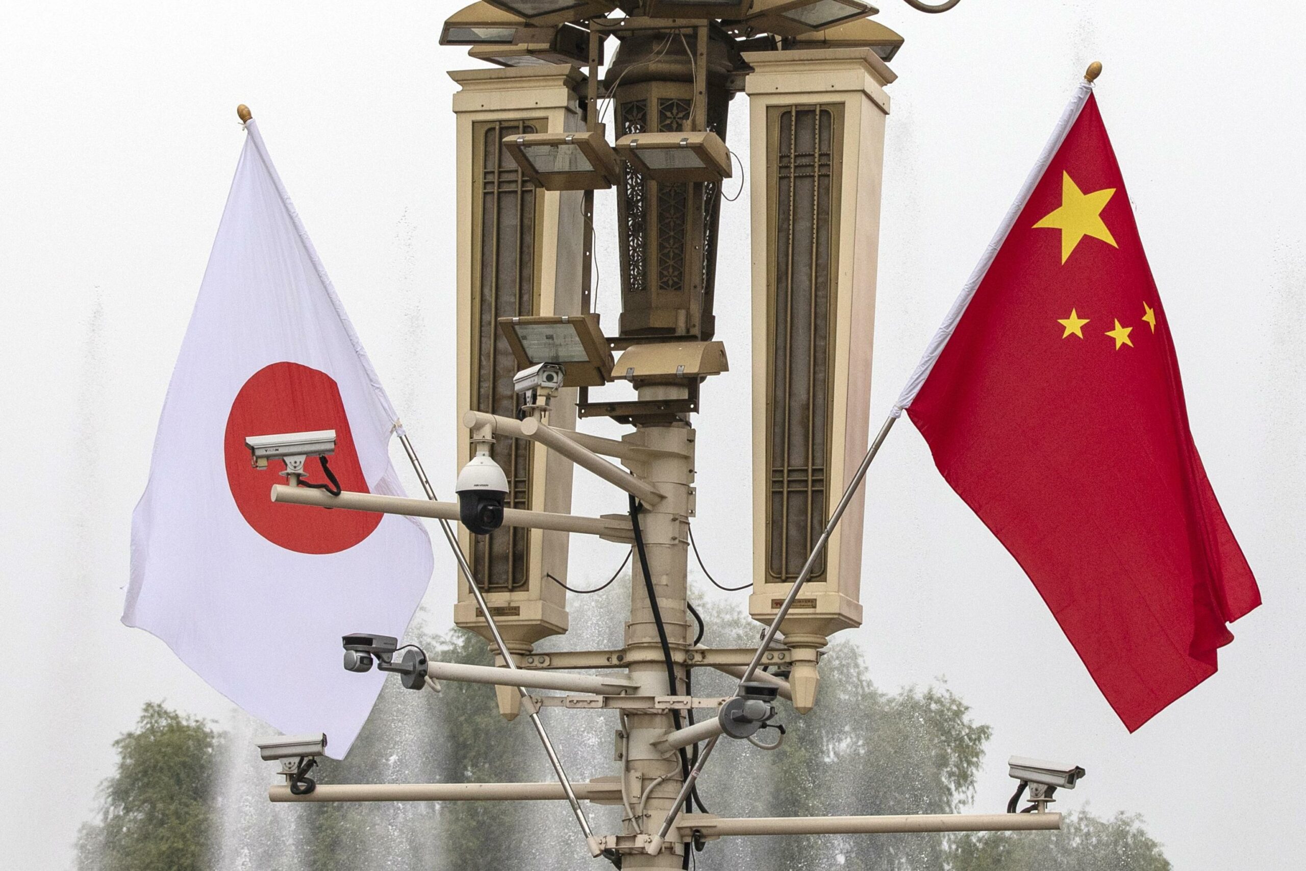 Giappone e Cina si accusano di violazioni dello spazio aereo in isole contese