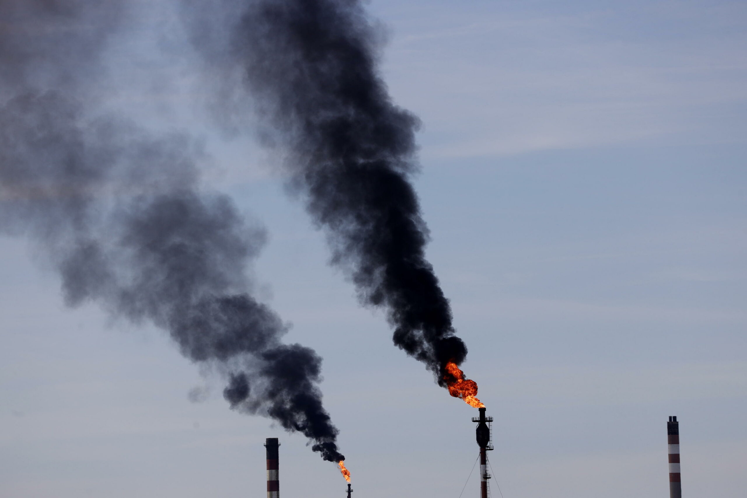 USA sanzionano 22 aziende che contribuiscono alla vendita di petrolio iraniano