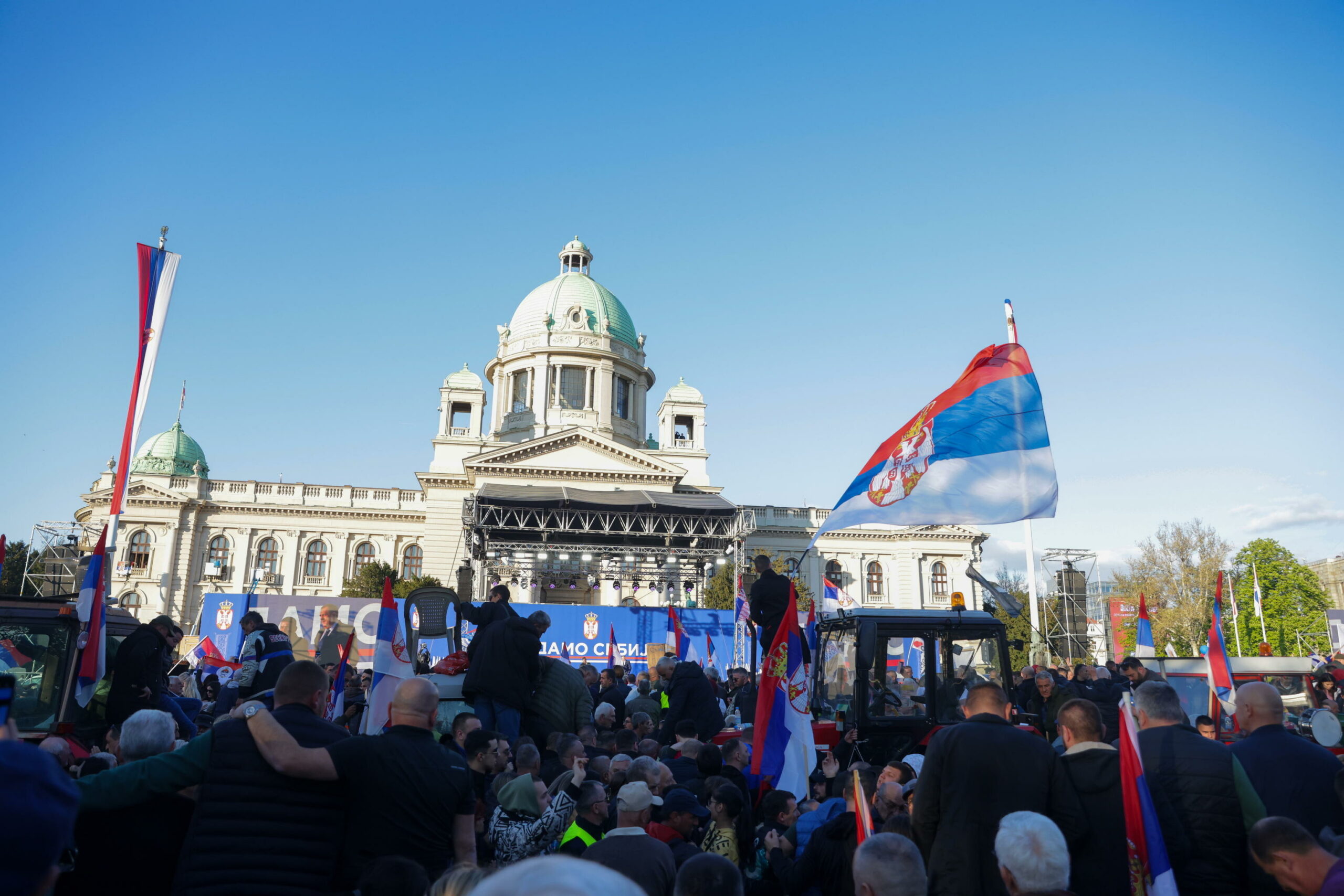 Serbia: Partito Popolare Europeo avvia scrutinio sulla membership del partito di Vucic