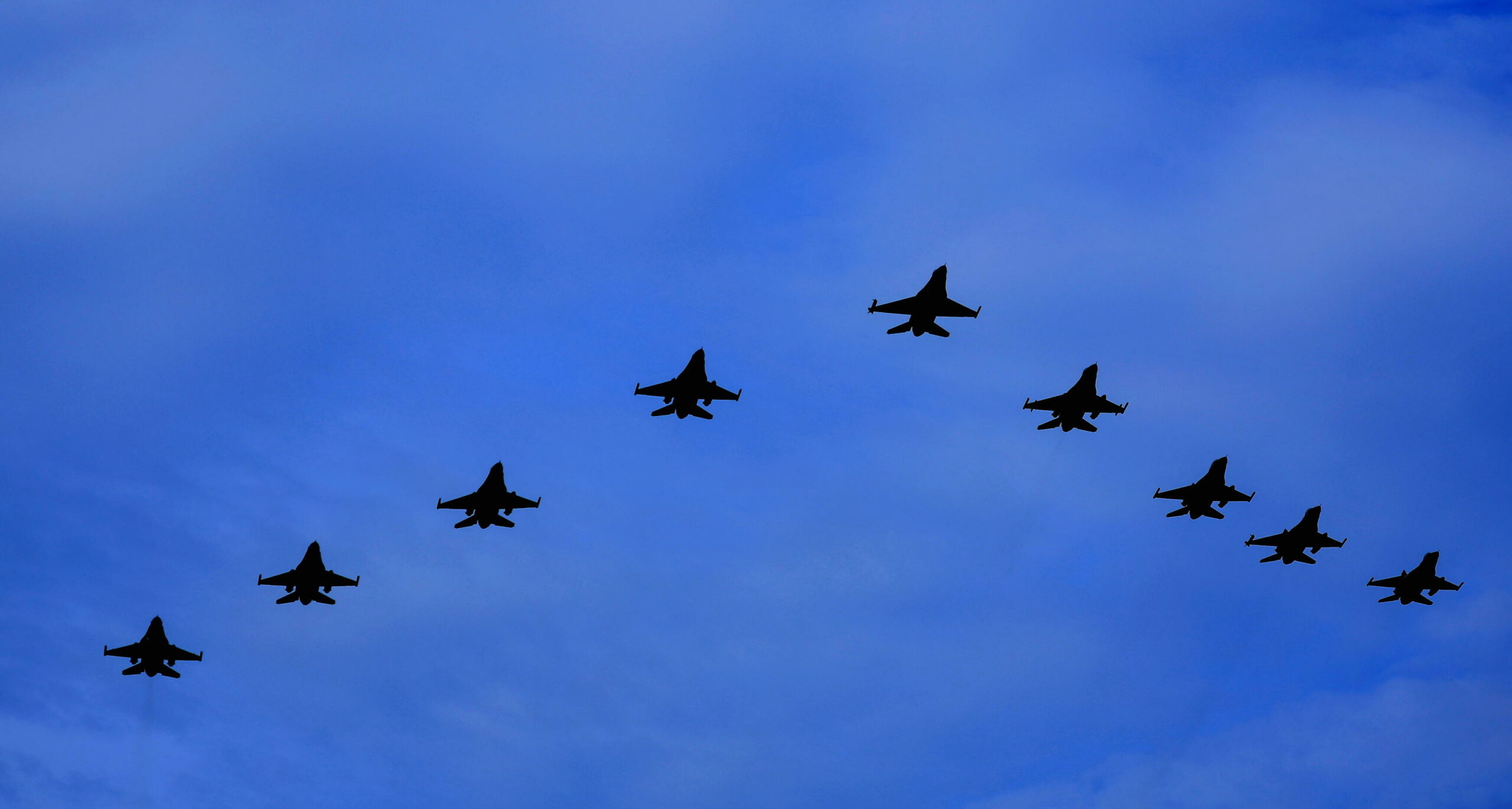Romania e Paesi Bassi creano centro di addestramento per personale ucraino degli F-16