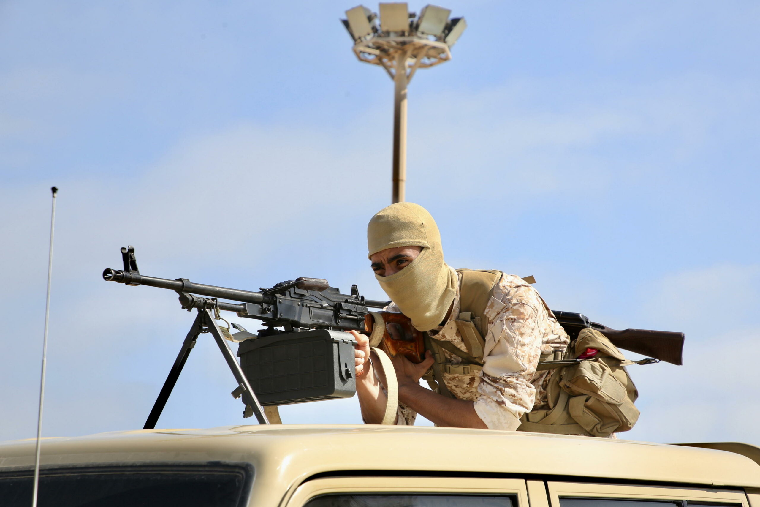 Violenti scontri a Tripoli dopo uccisione di leader miliziano
