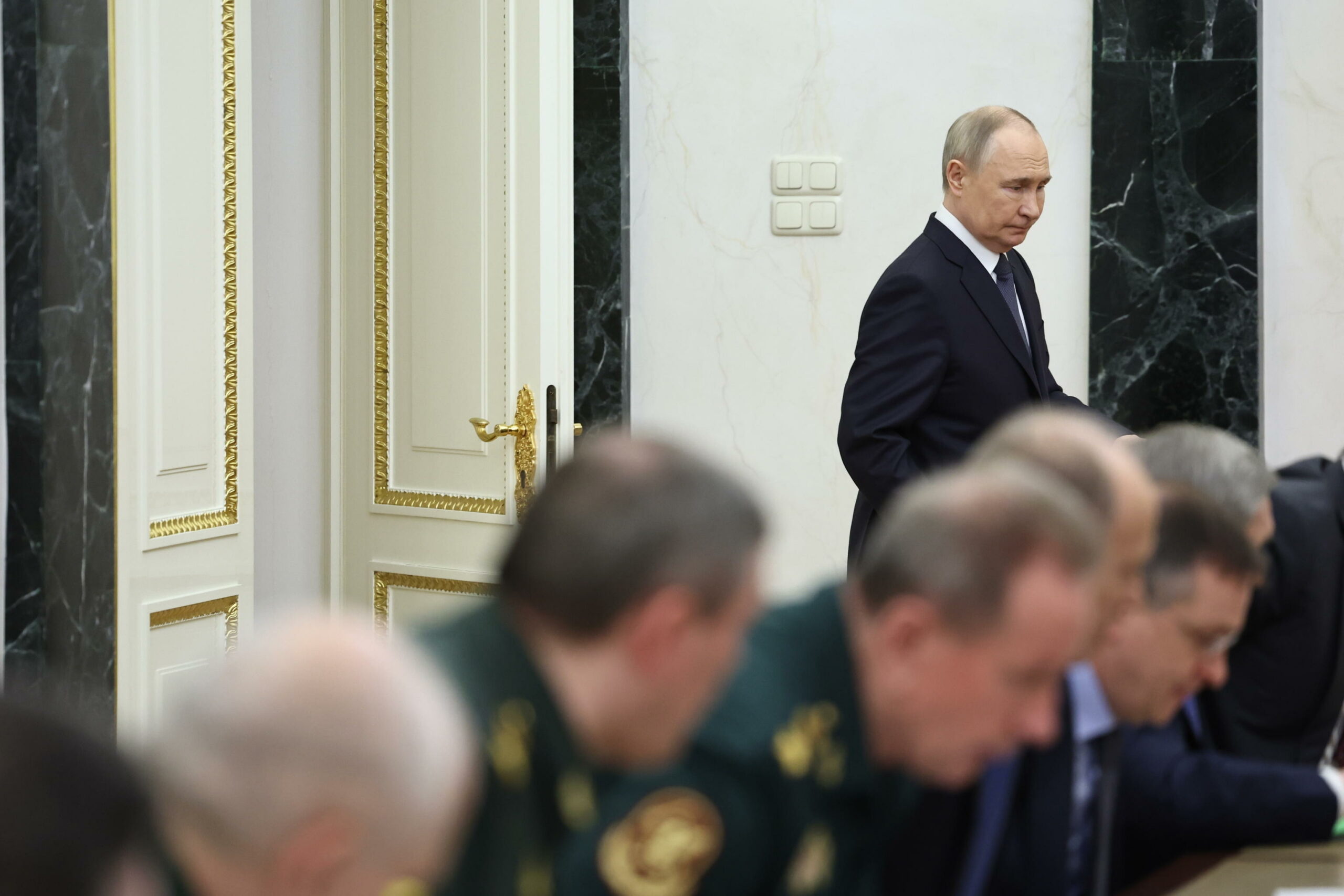Putin annuncia creazione “zona cuscinetto” lungo confine russo-ucraino
