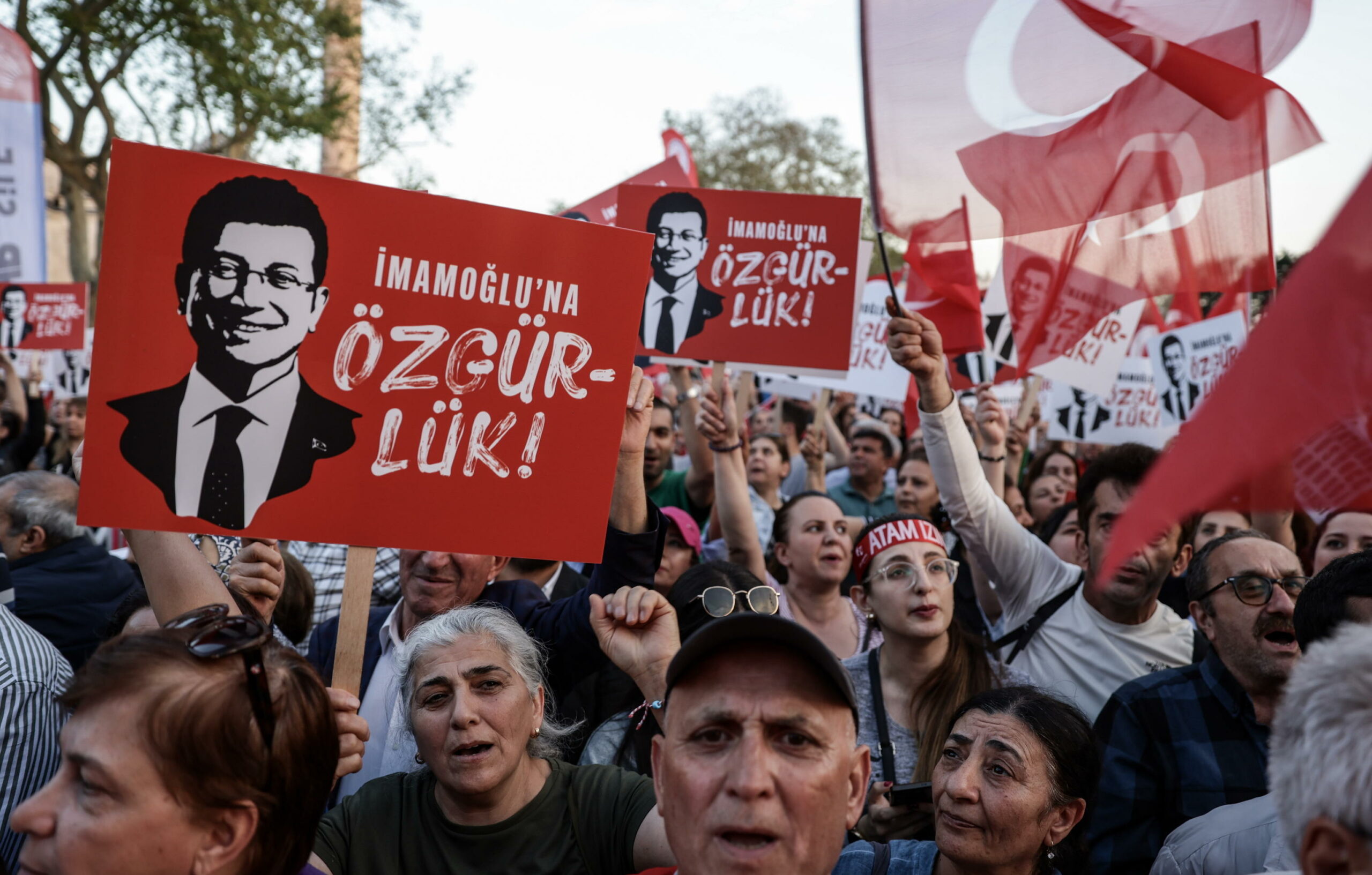 Turchia: altri 22 dipendenti del comune di Istanbul arrestati per corruzione