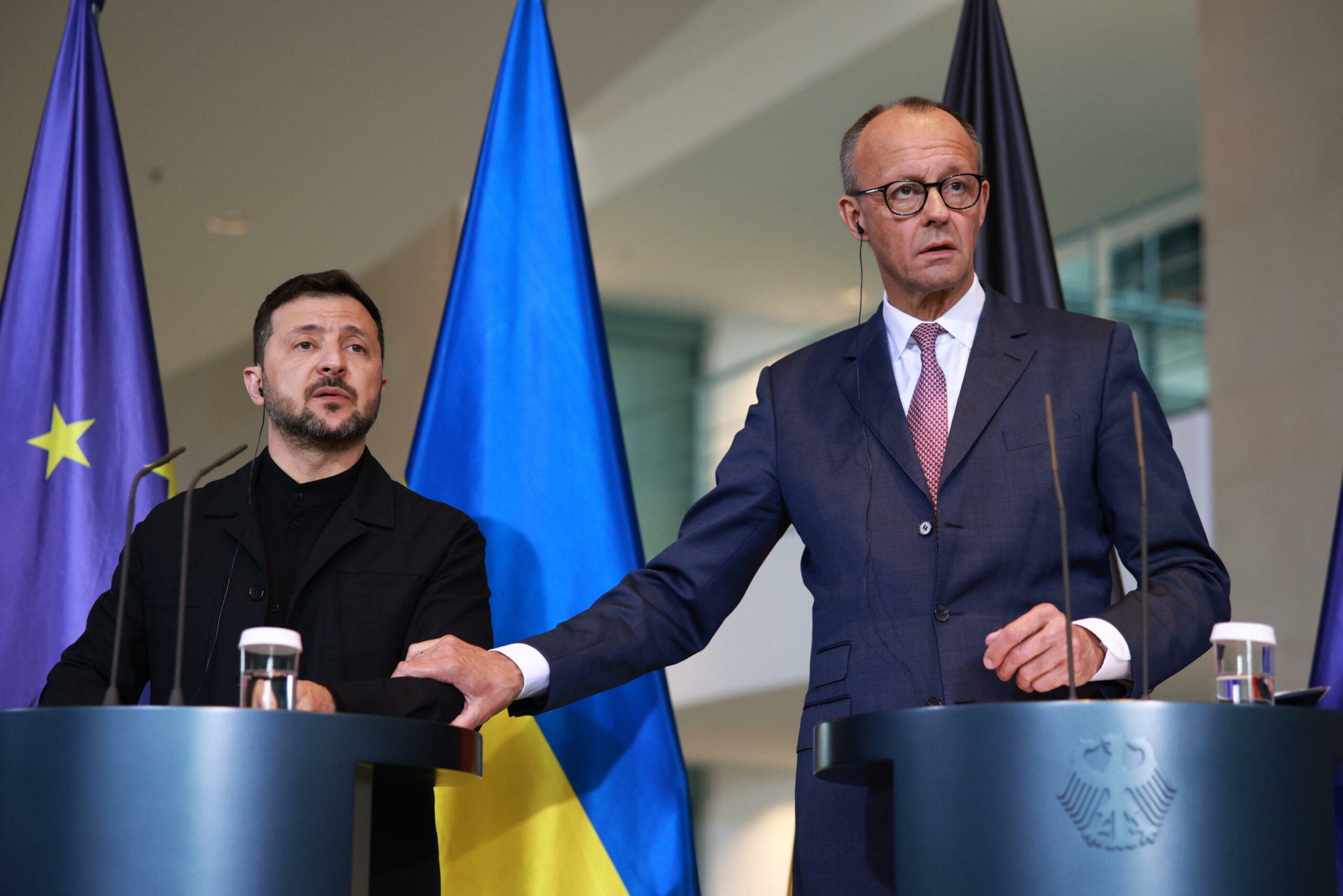Guerra Russia-Ucraina: Berlino organizza incontri europei prima del vertice Trump-Putin, UE ipotizza nuove sanzioni contro Mosca