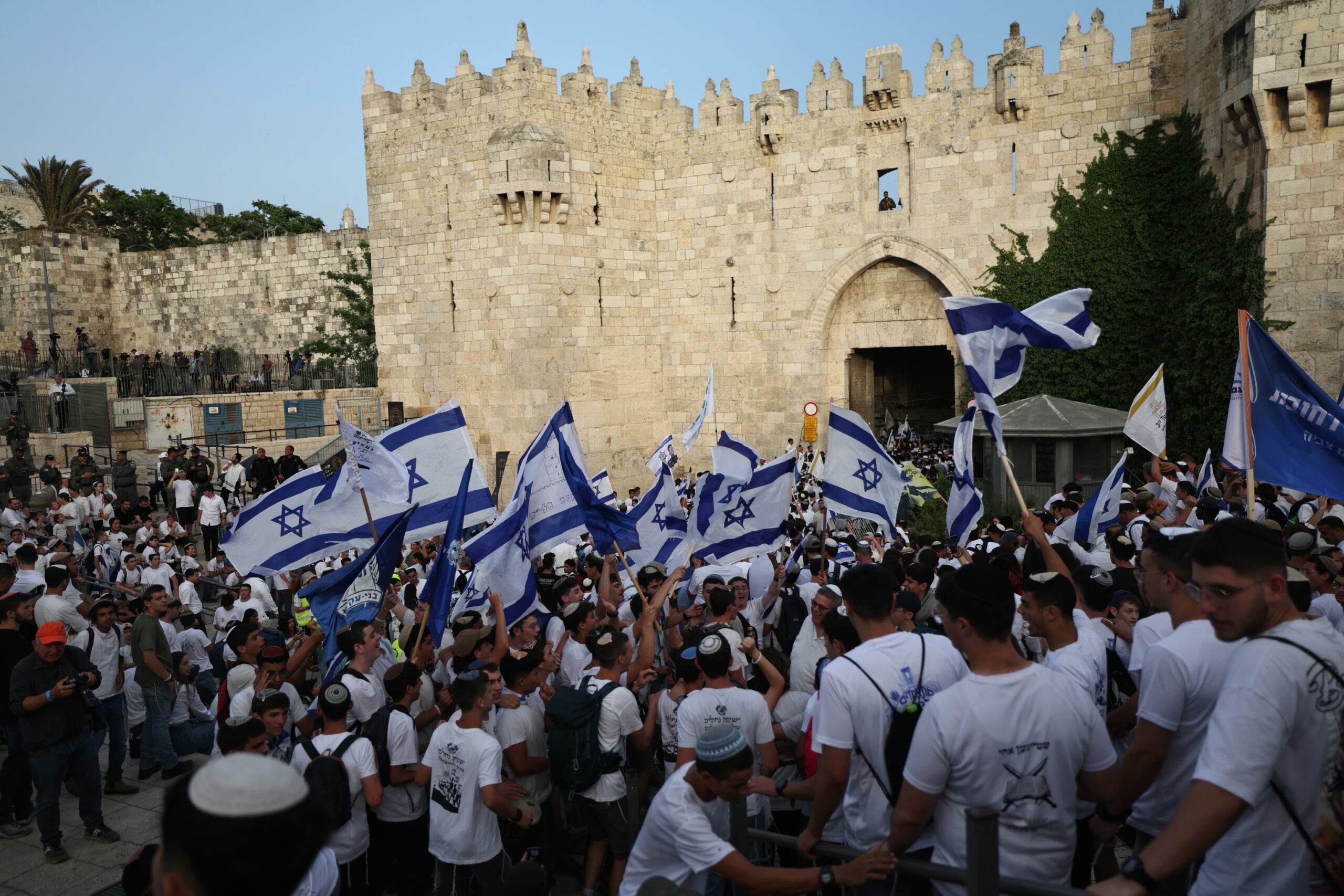 Abu Dhabi richiama ambasciatore israeliano per marcia a Gerusalemme Est