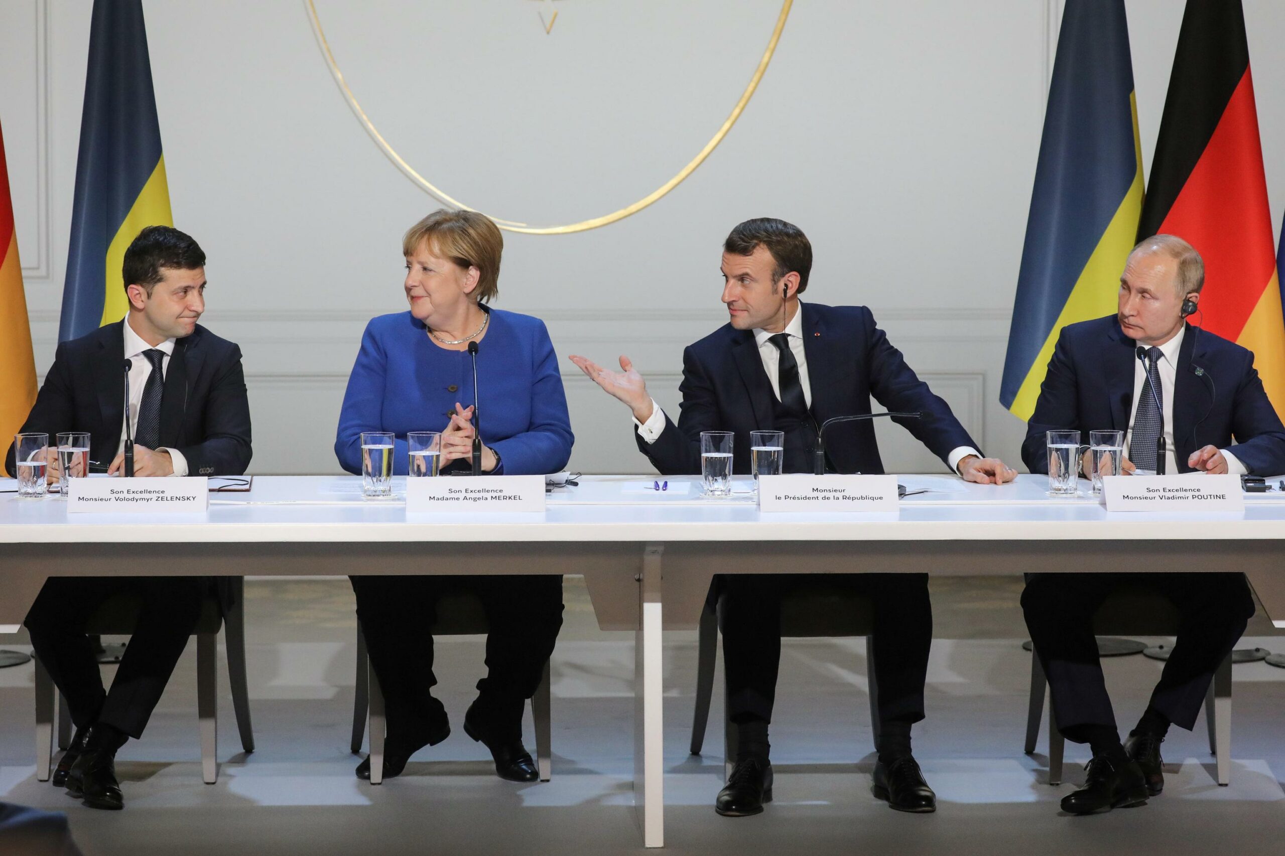 Peskov, incontro Putin-Zelensky: “Possibile ma con accordi specifici”