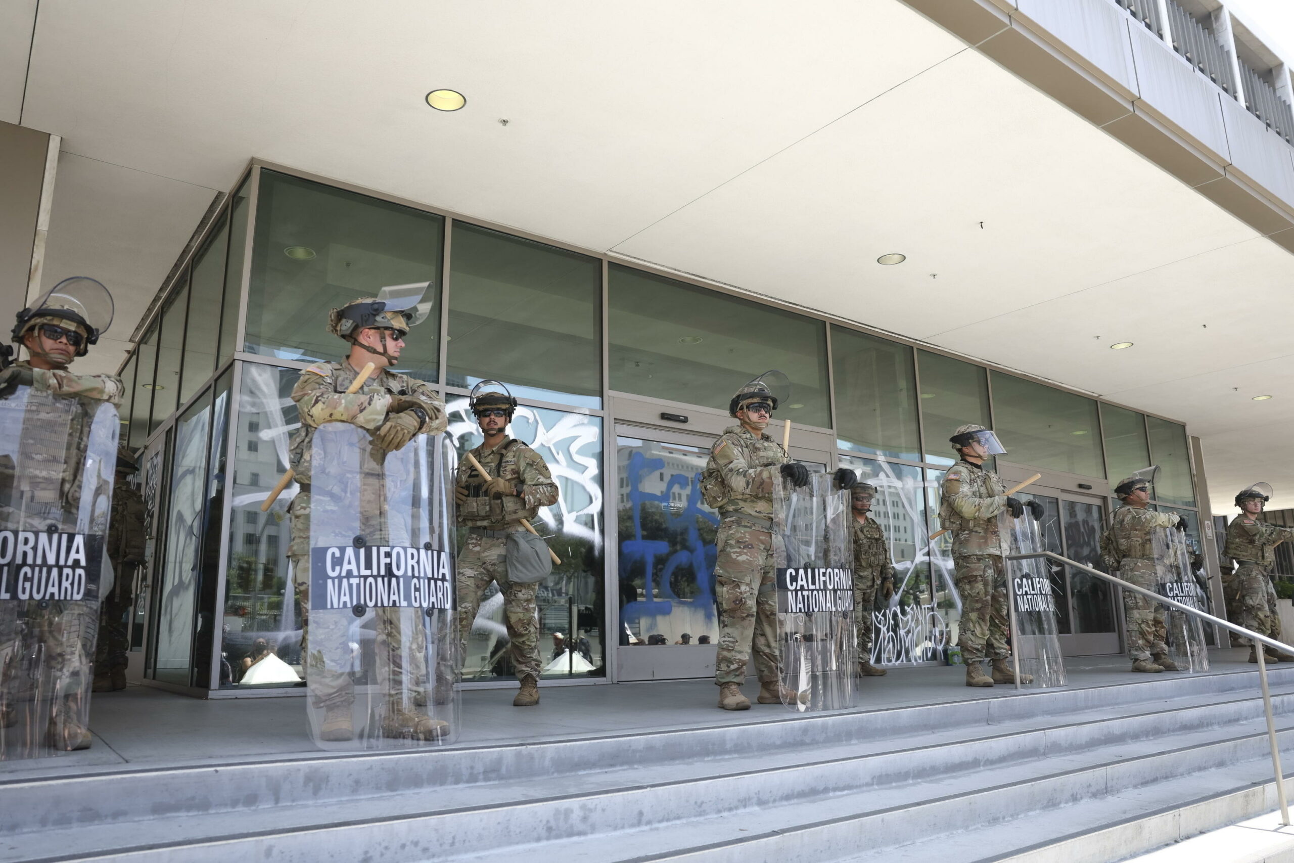 USA: esercito schiererà 700 Marines a Los Angeles