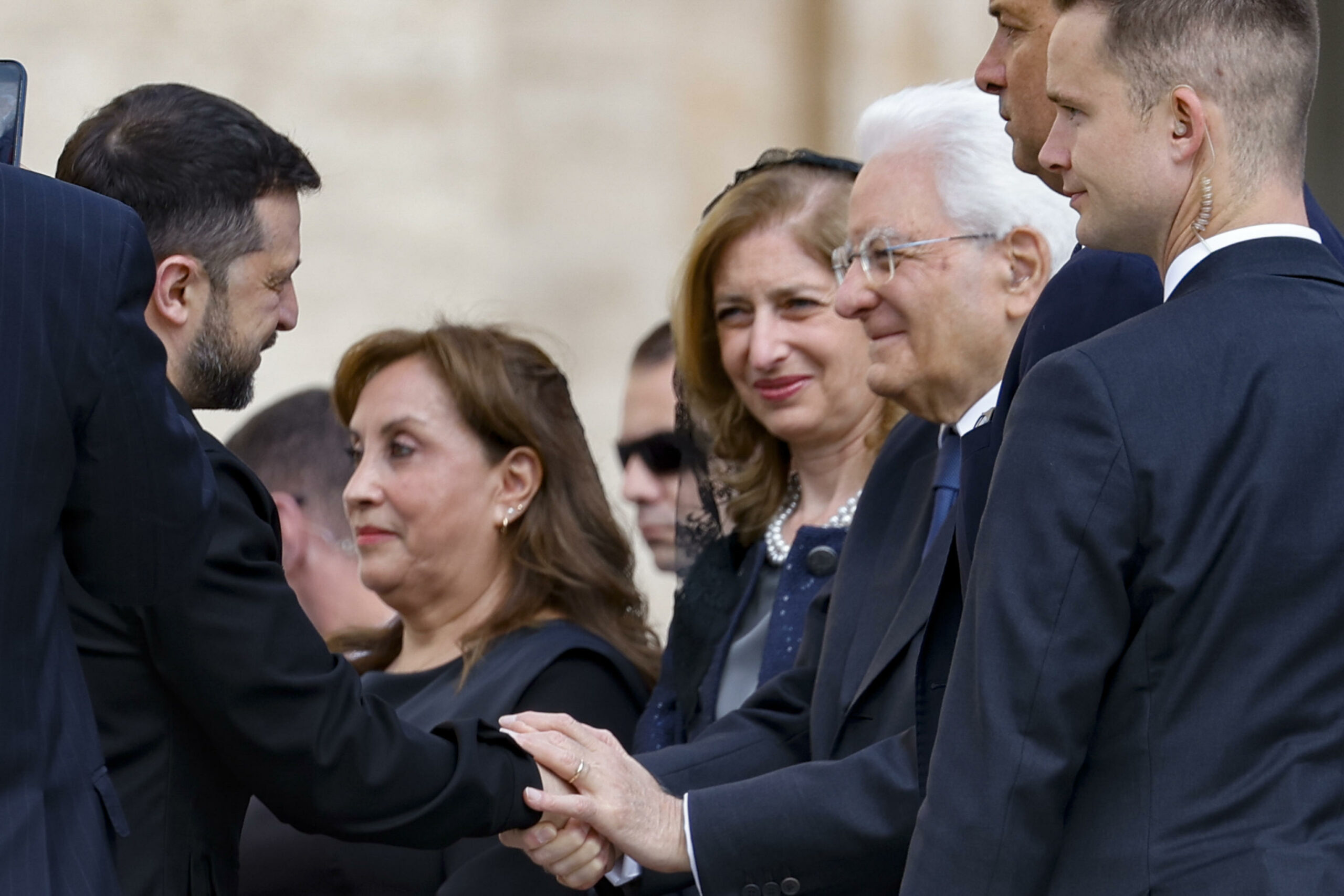 Zelensky incontra Mattarella a Roma alla vigilia della quarta Conferenza internazionale per la ricostruzione dell’Ucraina