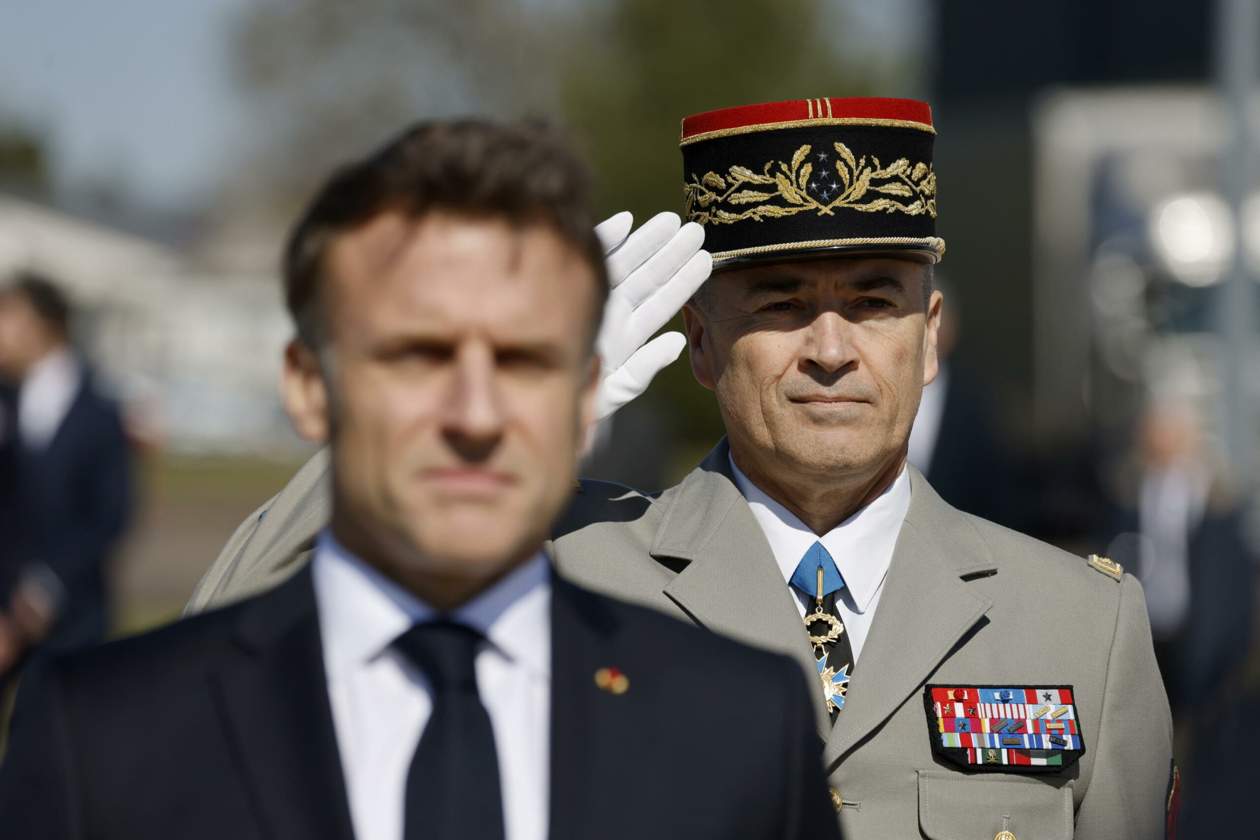 Capo dell’esercito francese: “Mosca vede Parigi come il suo principale nemico in Europa”
