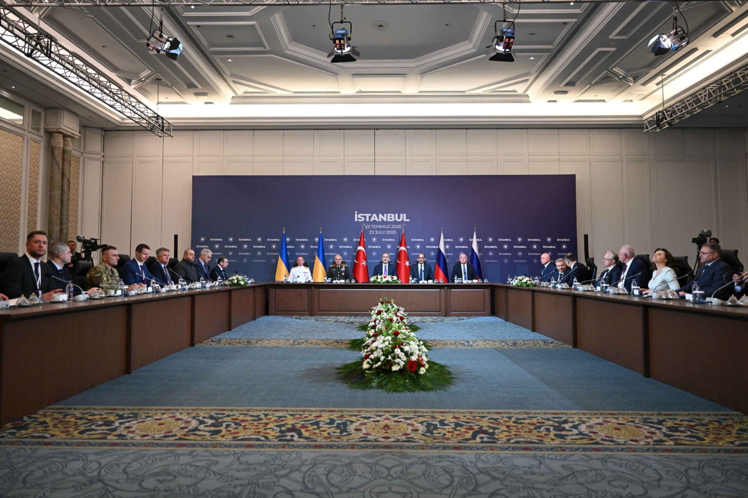 Russia-Ucraina: terzo round di colloqui di pace a Istanbul