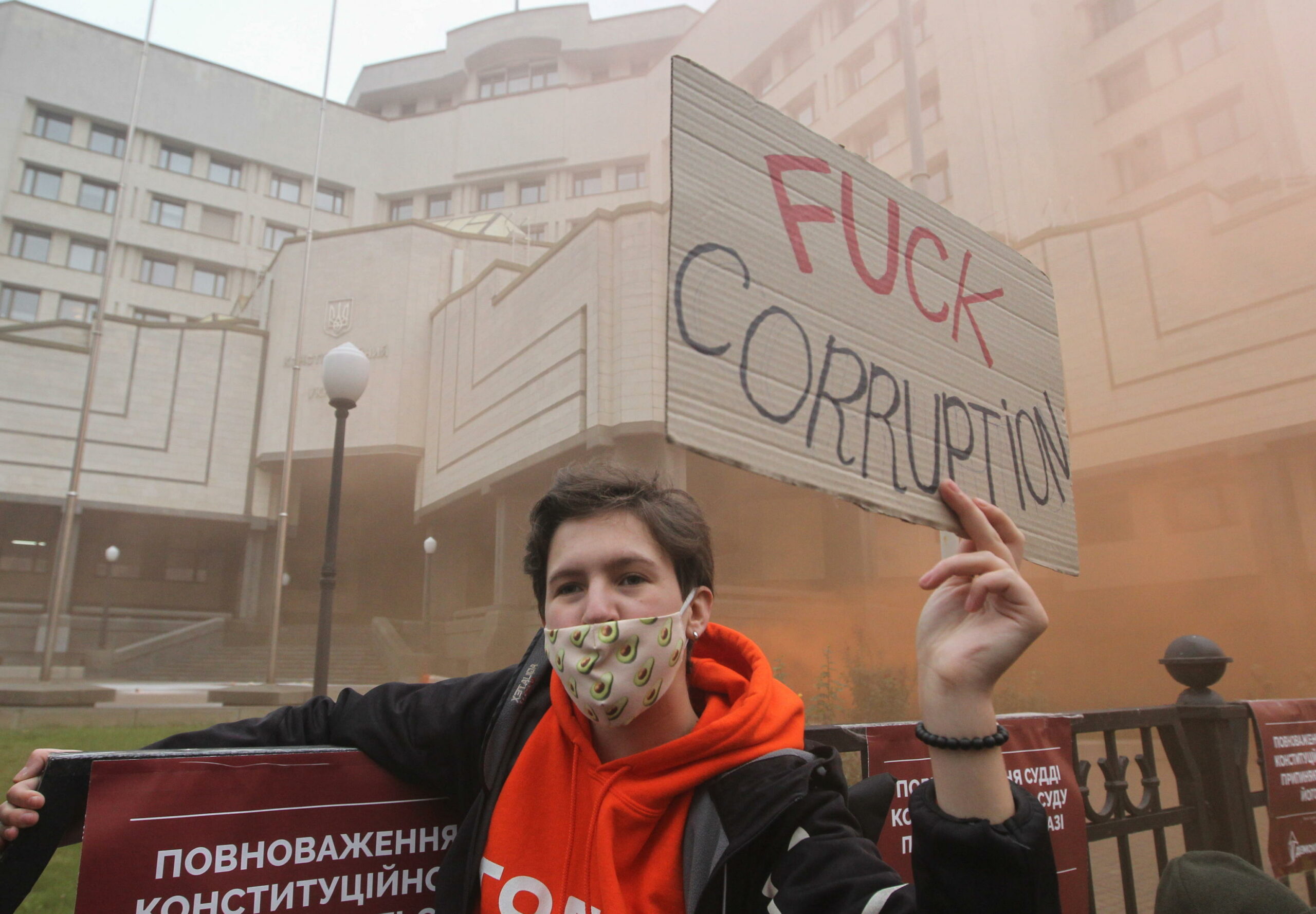 Ucraina: dopo proteste in piazza Zelensky promette di proteggere agenzie anti-corruzione