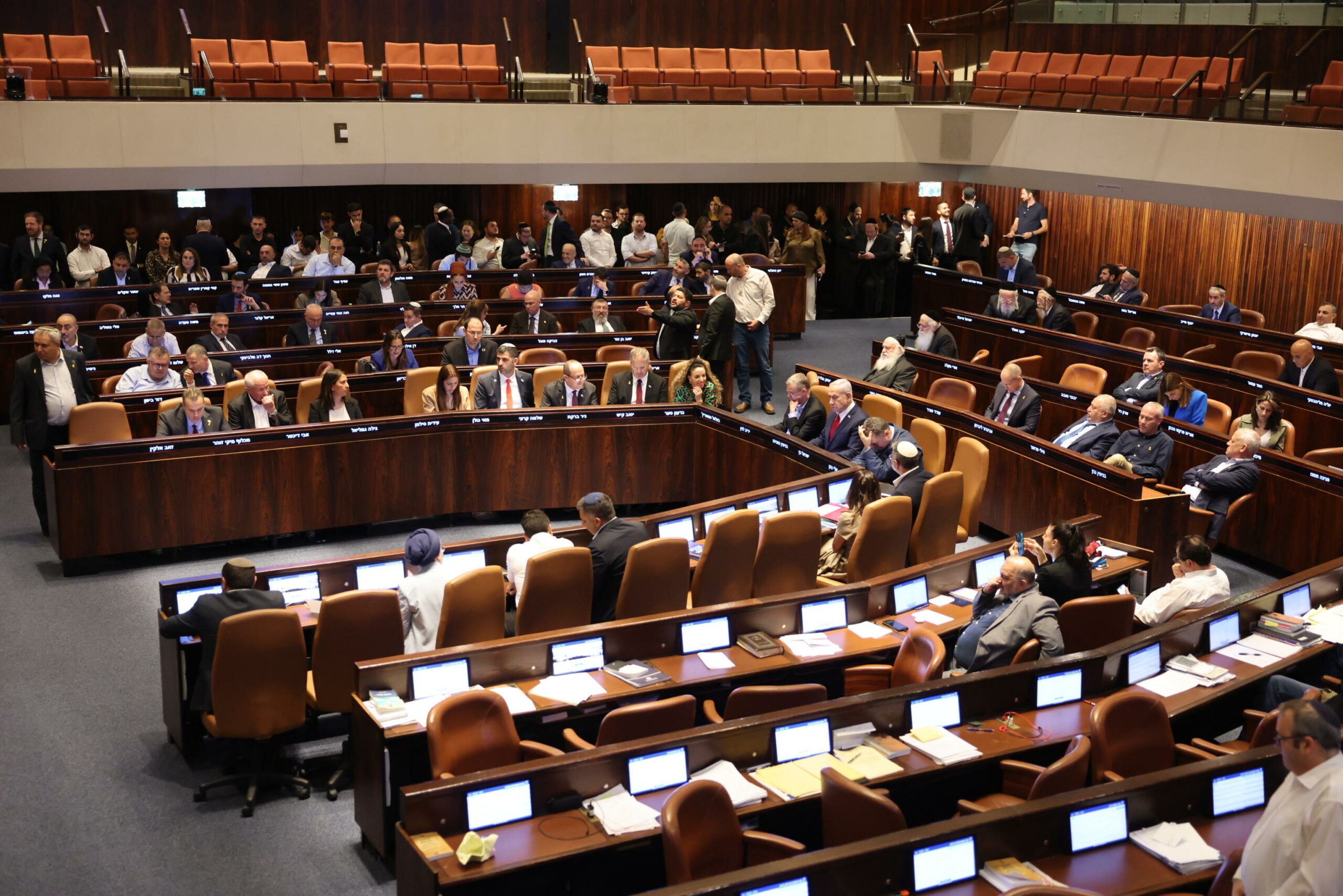 Parlamento israeliano approva mozione simbolica che chiede annessione della Cisgiordania
