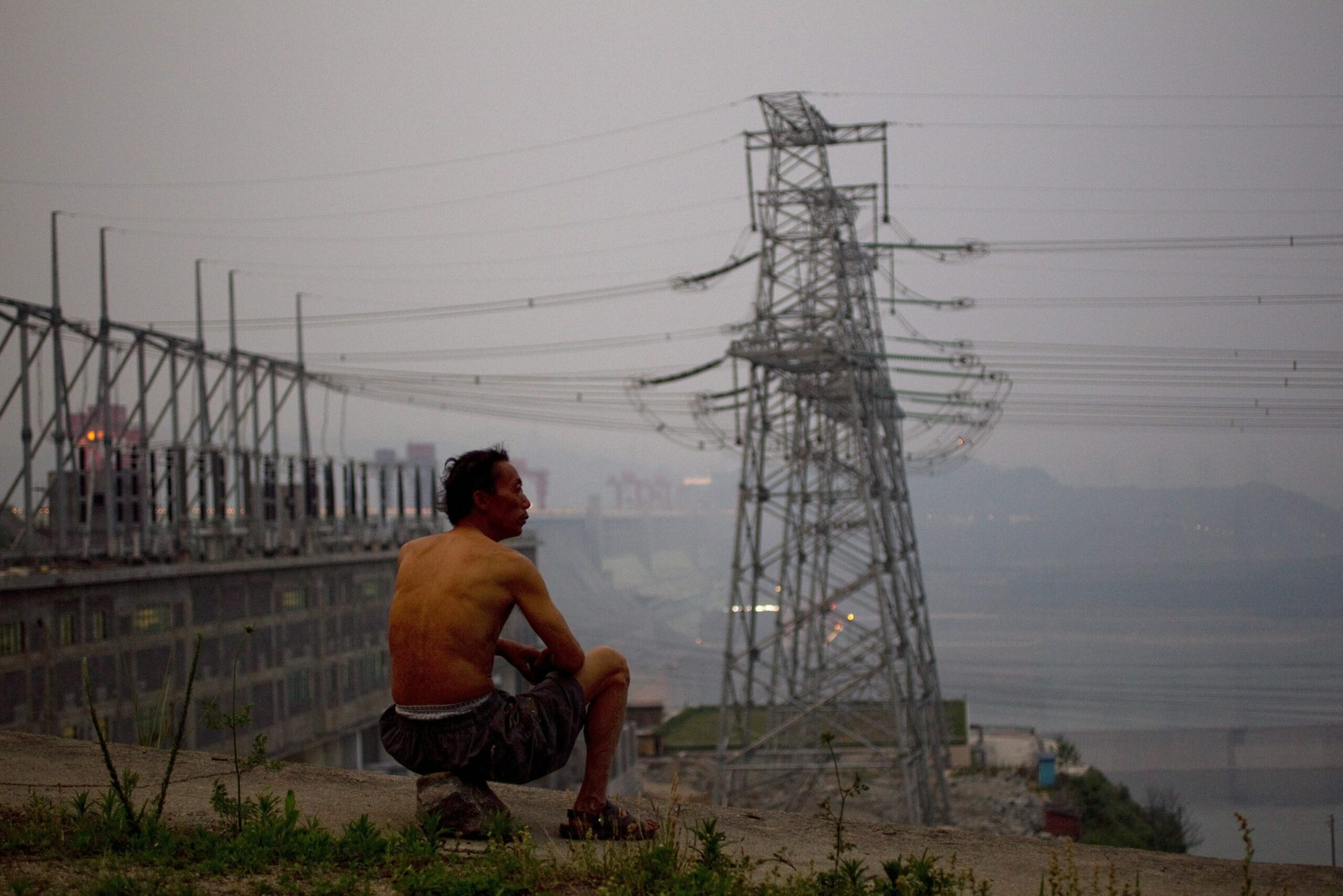 Cina inizia costruzione diga più grande al mondo, alimentando timori in India