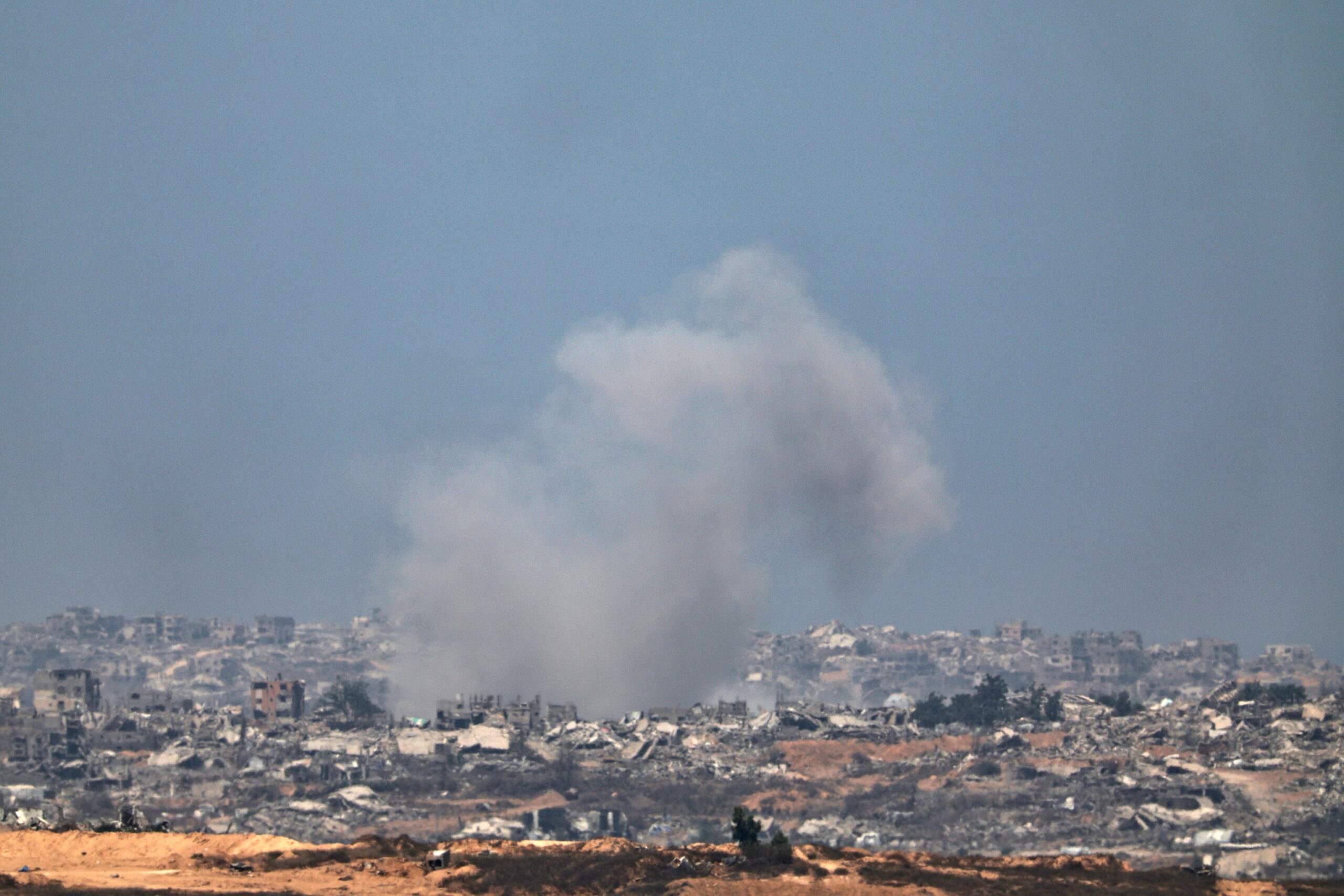 Gaza: nonostante pause militari, Israele continua a colpire l’enclave
