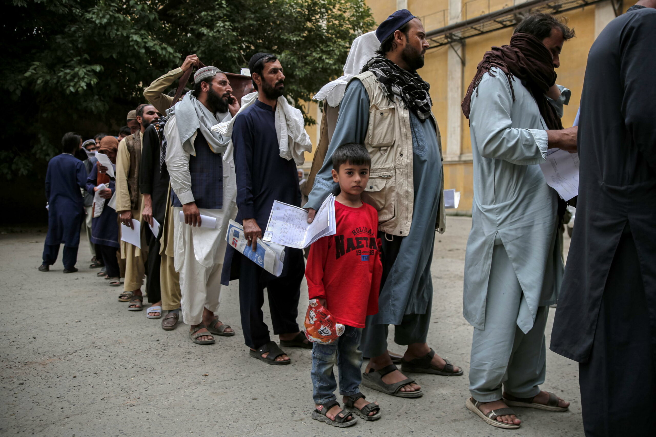 Pakistan riprende espulsioni forzate di rifugiati afghani nonostante critiche ONU
