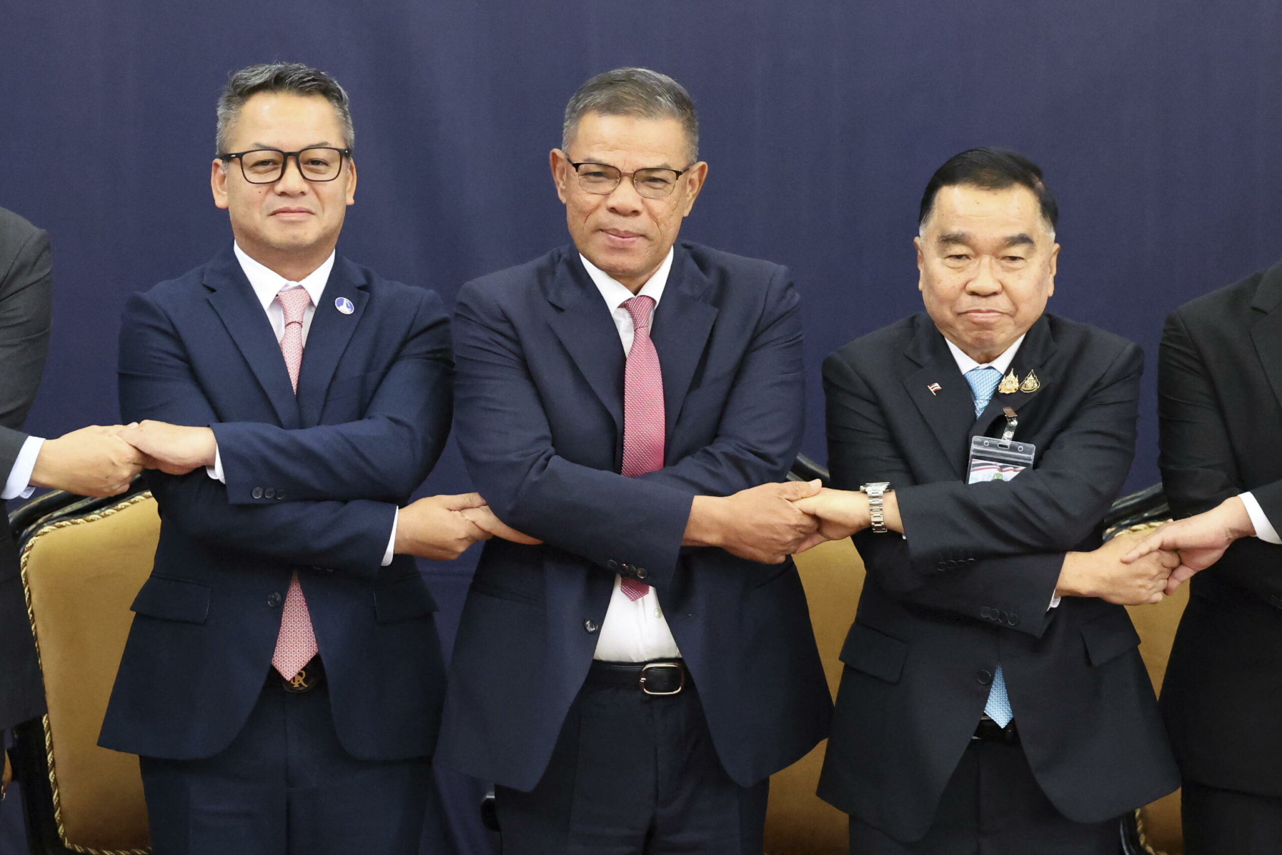 Thailandia e Cambogia accettano osservatori ASEAN su tregua