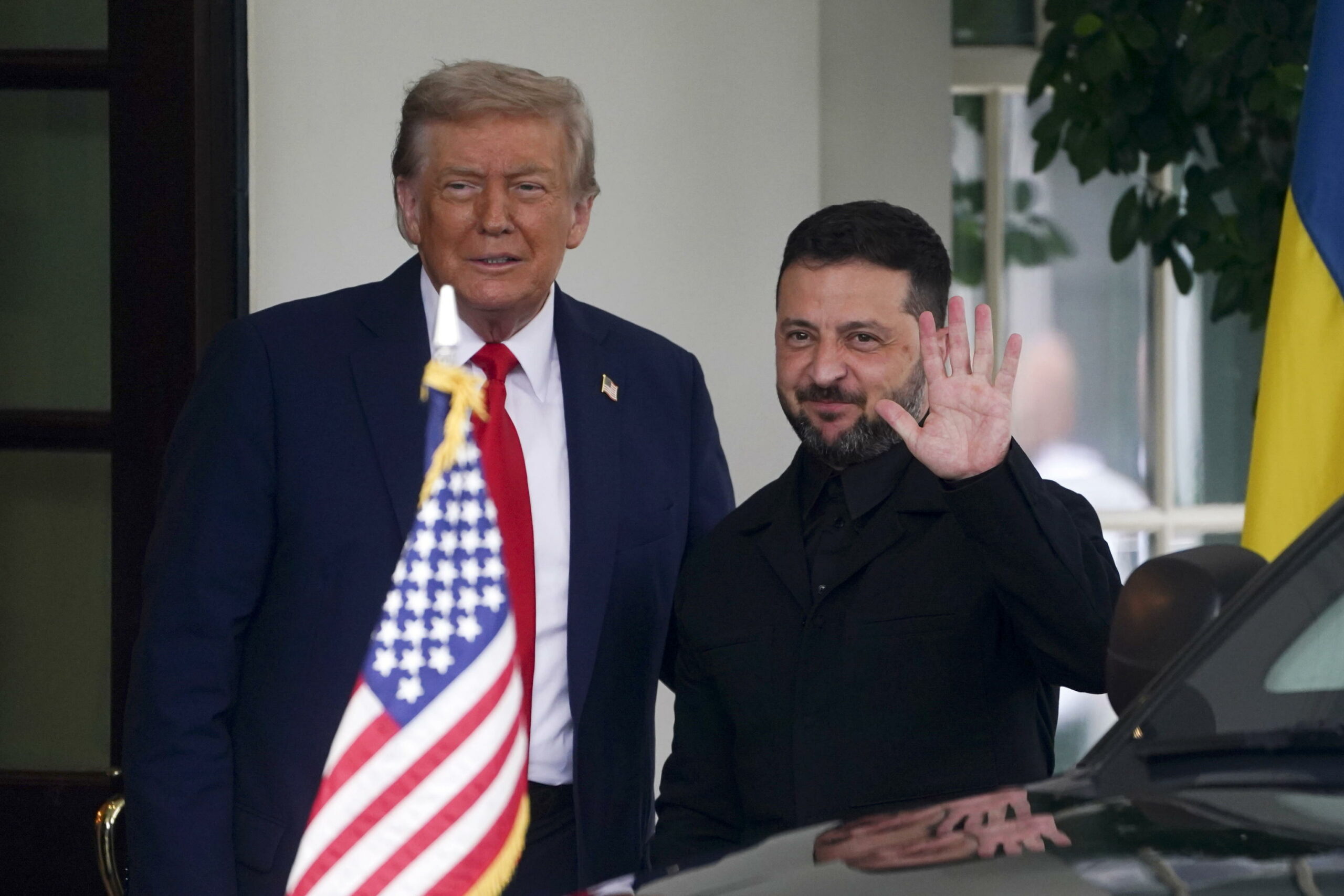 Trump si dice deluso da Putin, mentre Zelensky riferisce nuovo rafforzamento truppe russe