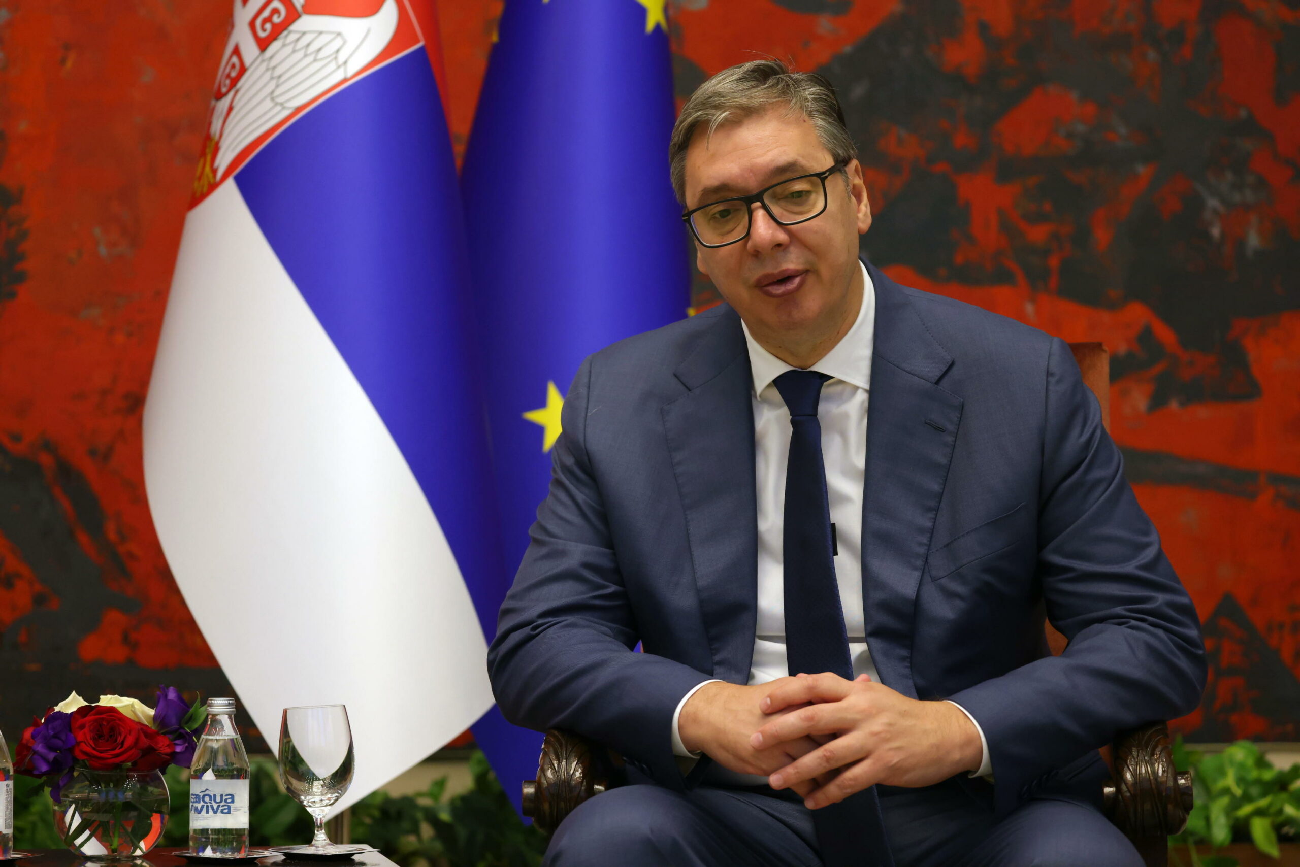 Vucic a Euronews: “Pronto al dialogo, ma le proteste stanno danneggiando la Serbia”