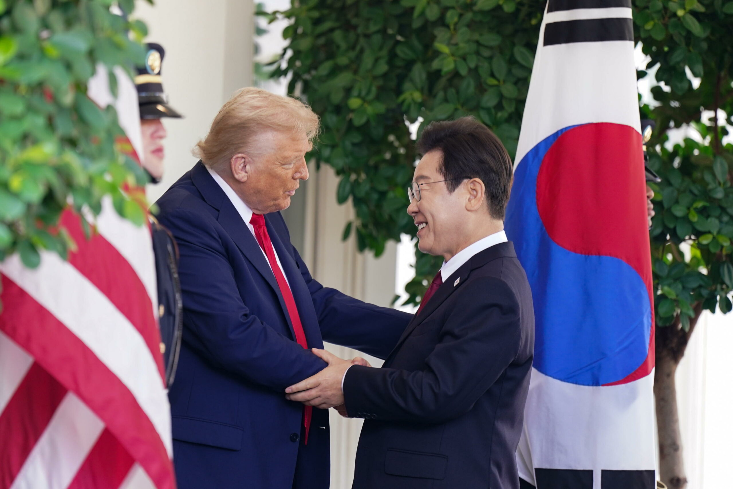 Presidente sudcoreano propone incontro tra Trump e Kim Jong Un