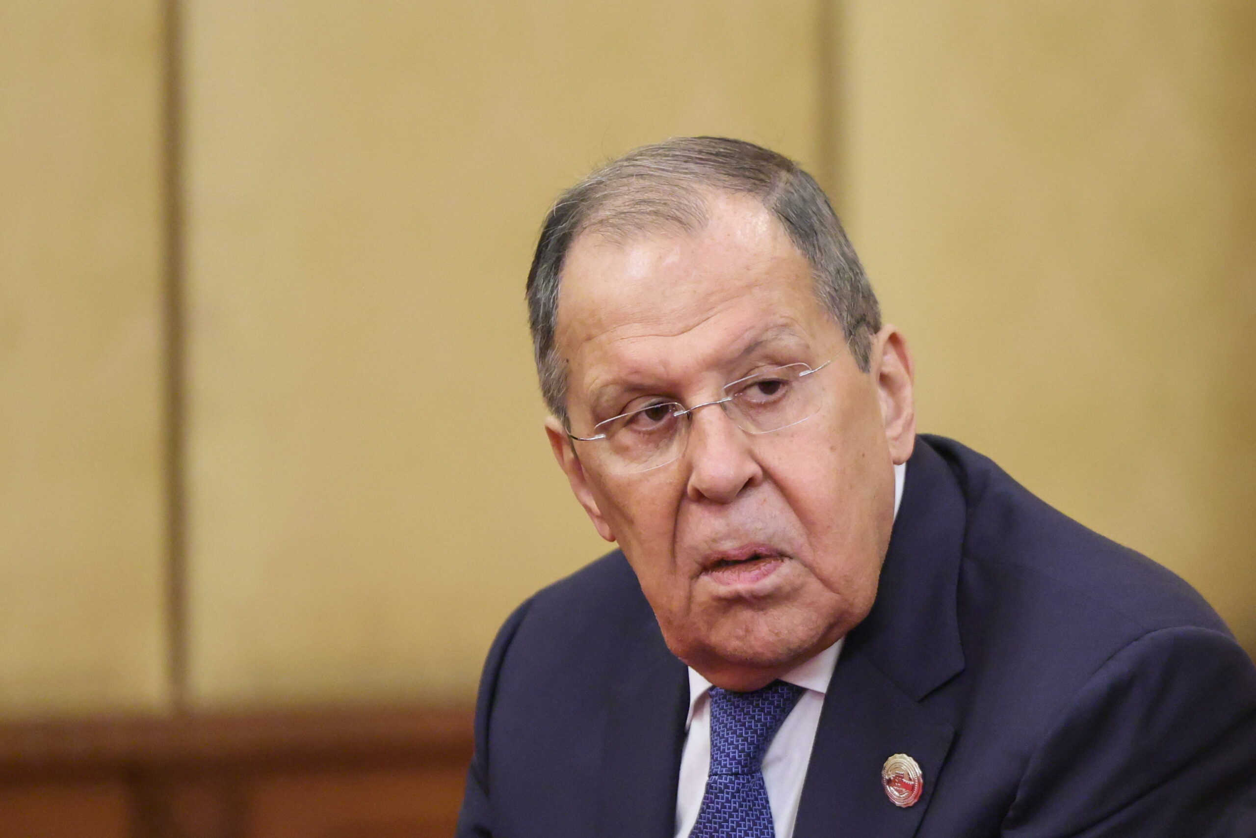 Lavrov: “Mosca si aspetta proseguimento colloqui con Kiev, ma servono garanzie e riconoscimento realtà territoriali”