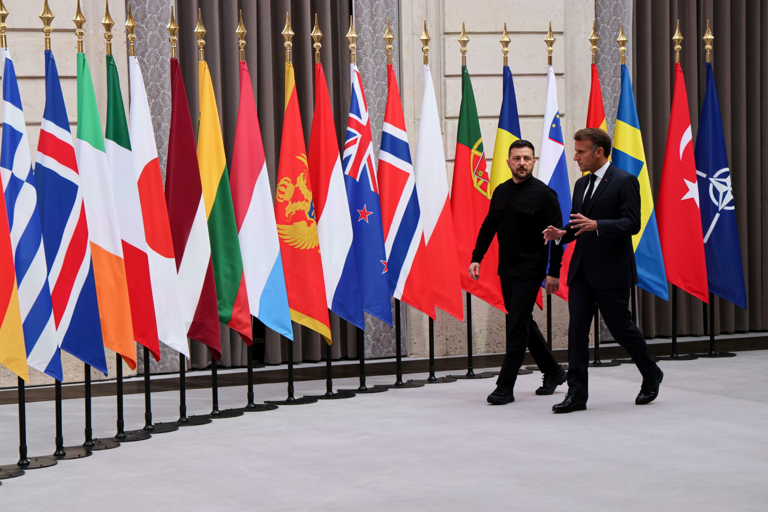 Europa prepara proposta per porre fine a guerra in Ucraina, dichiarandosi favorevole a congelare conflitto ma non a modificare confini