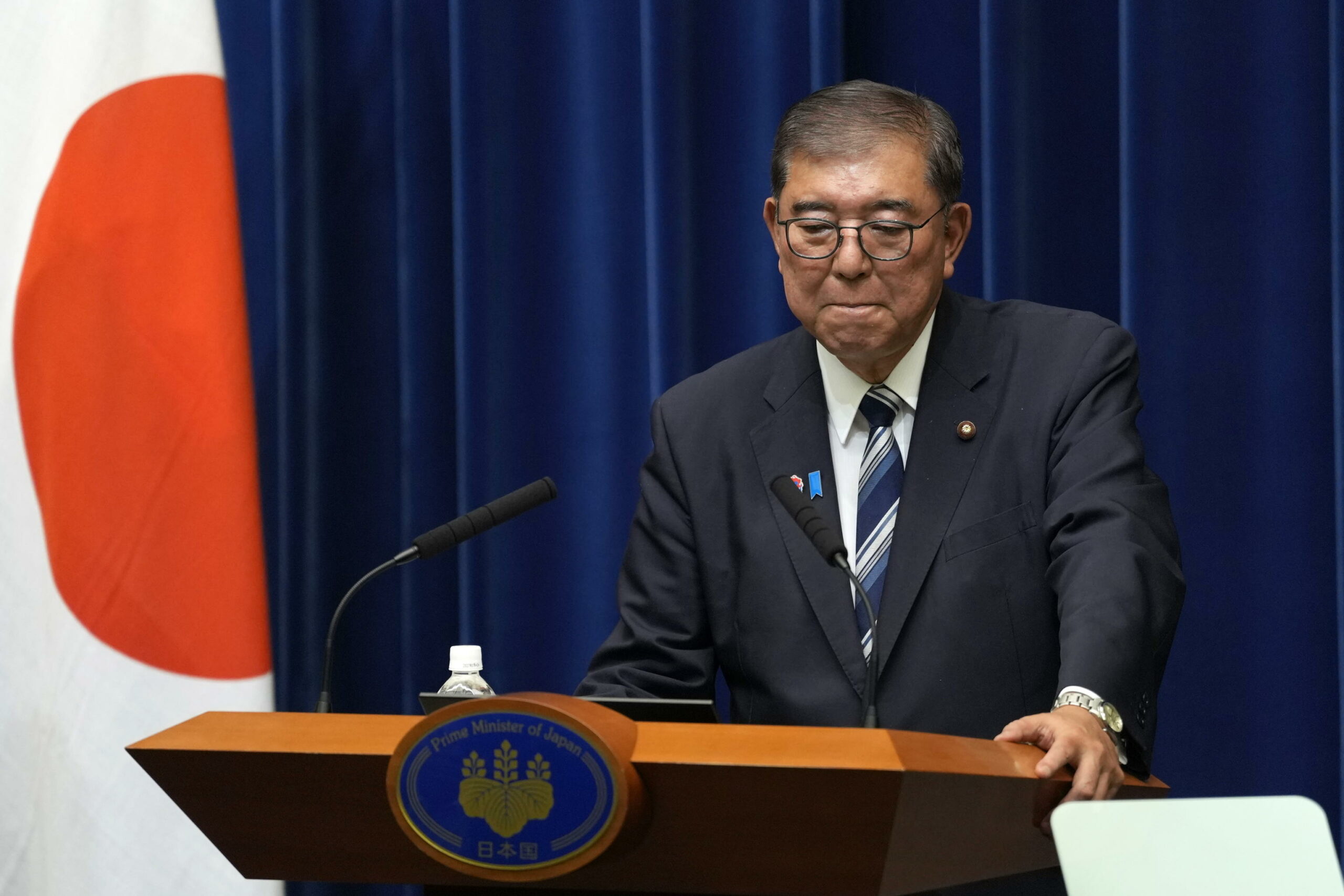 Primo ministro giapponese Ishiba si dimette dopo sconfitte elettorali