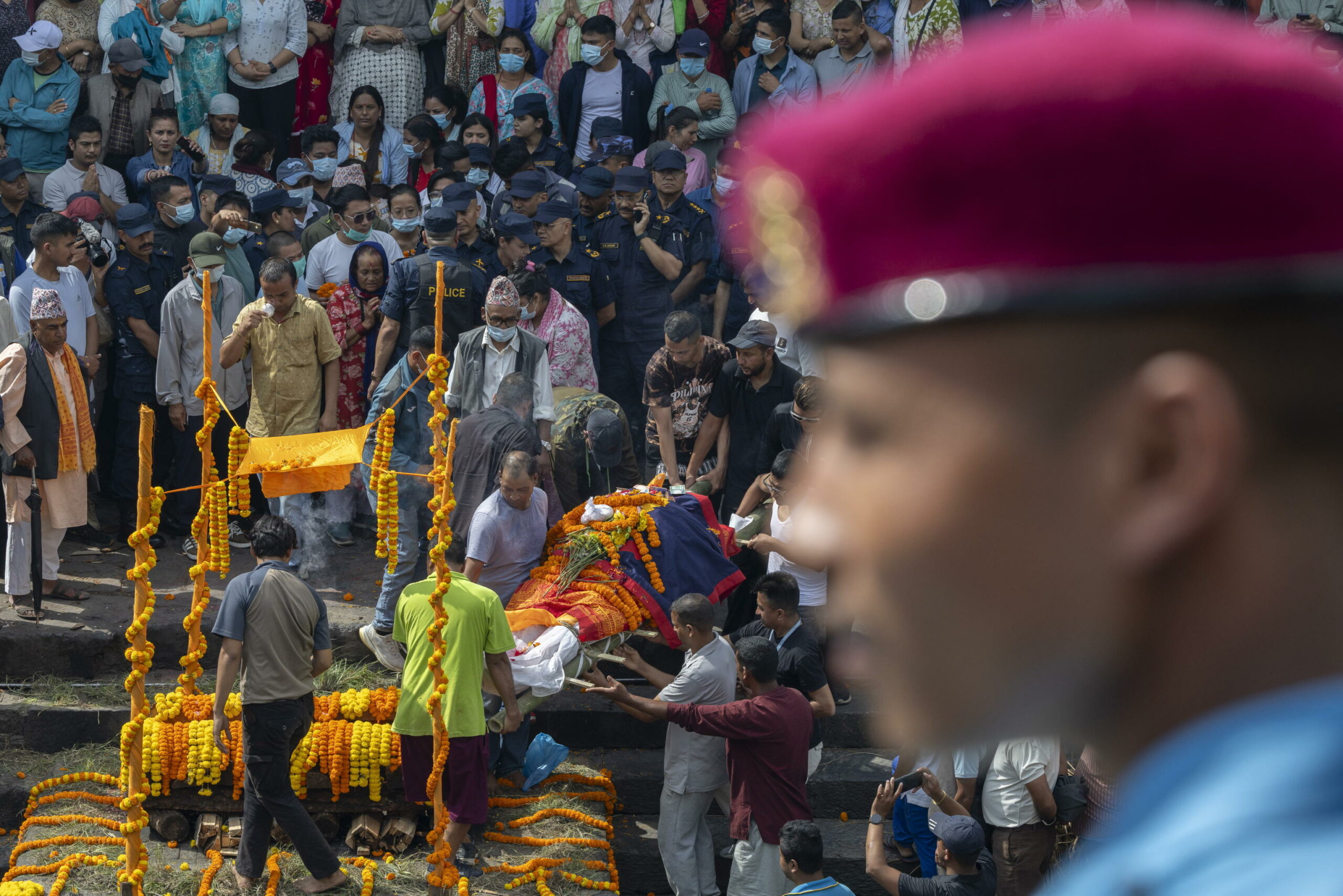 Nepal: bilancio proteste sale a 51 morti, 12.500 detenuti ancora in fuga