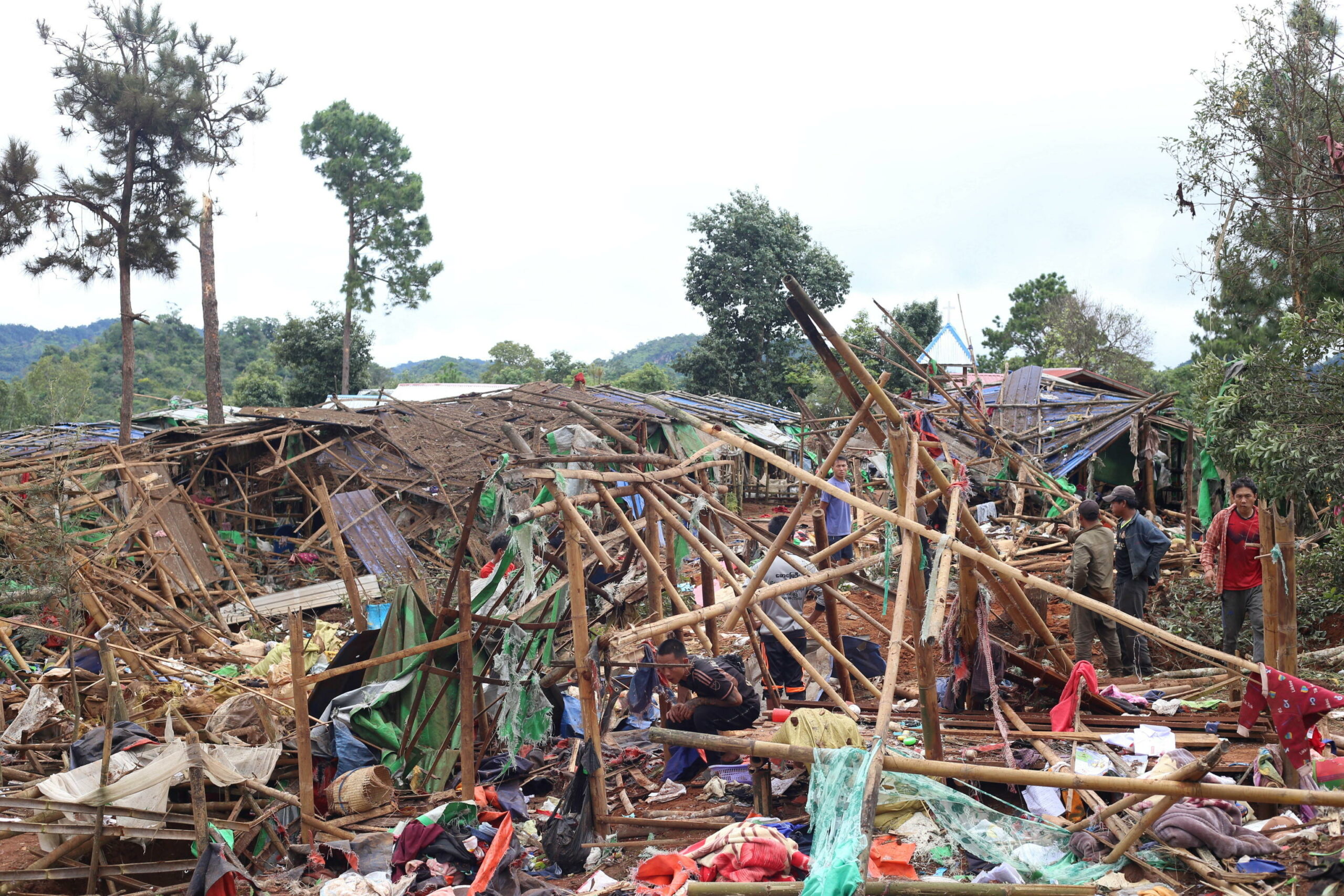 Myanmar: attacco aereo contro scuole uccide almeno 18 persone