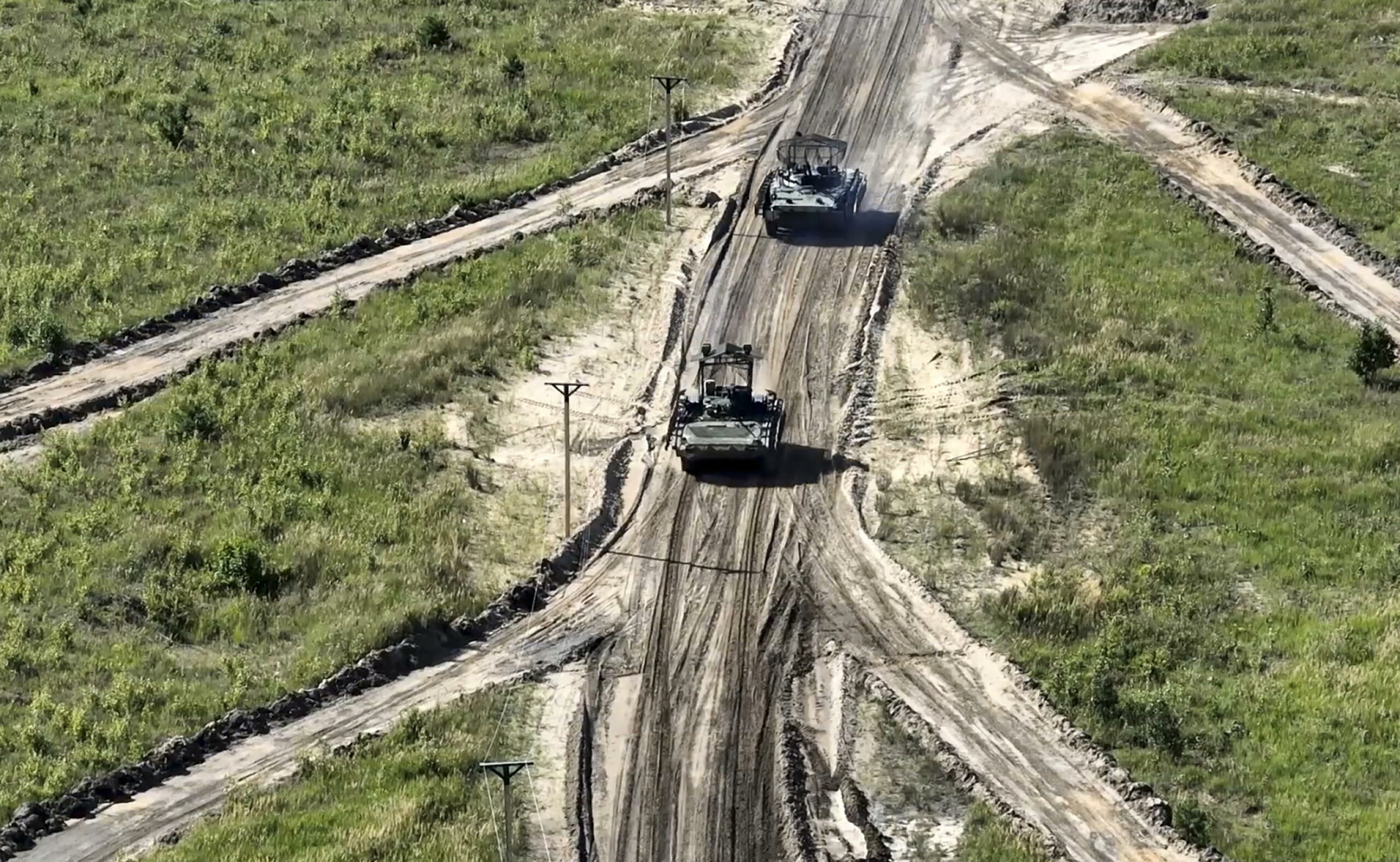 Bielorussia costruisce campo di addestramento militare collegato alla ferrovia vicino all’Ucraina