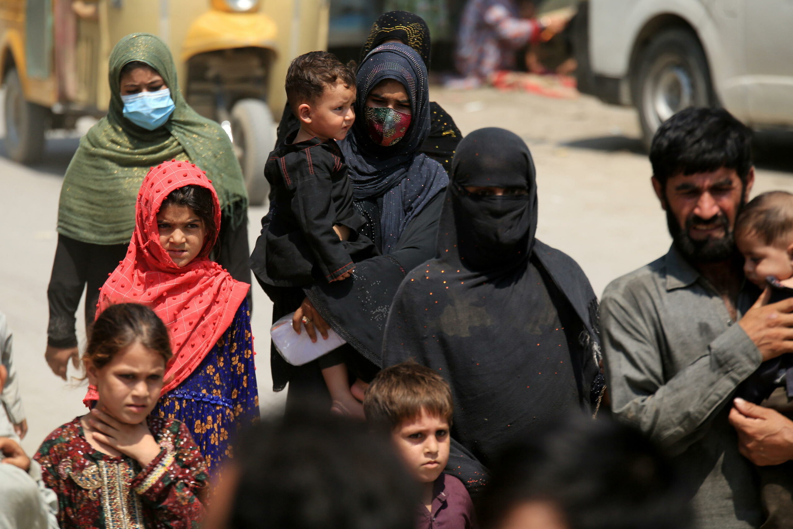 Talebani estendono divieto di internet in Afghanistan per prevenire immoralità