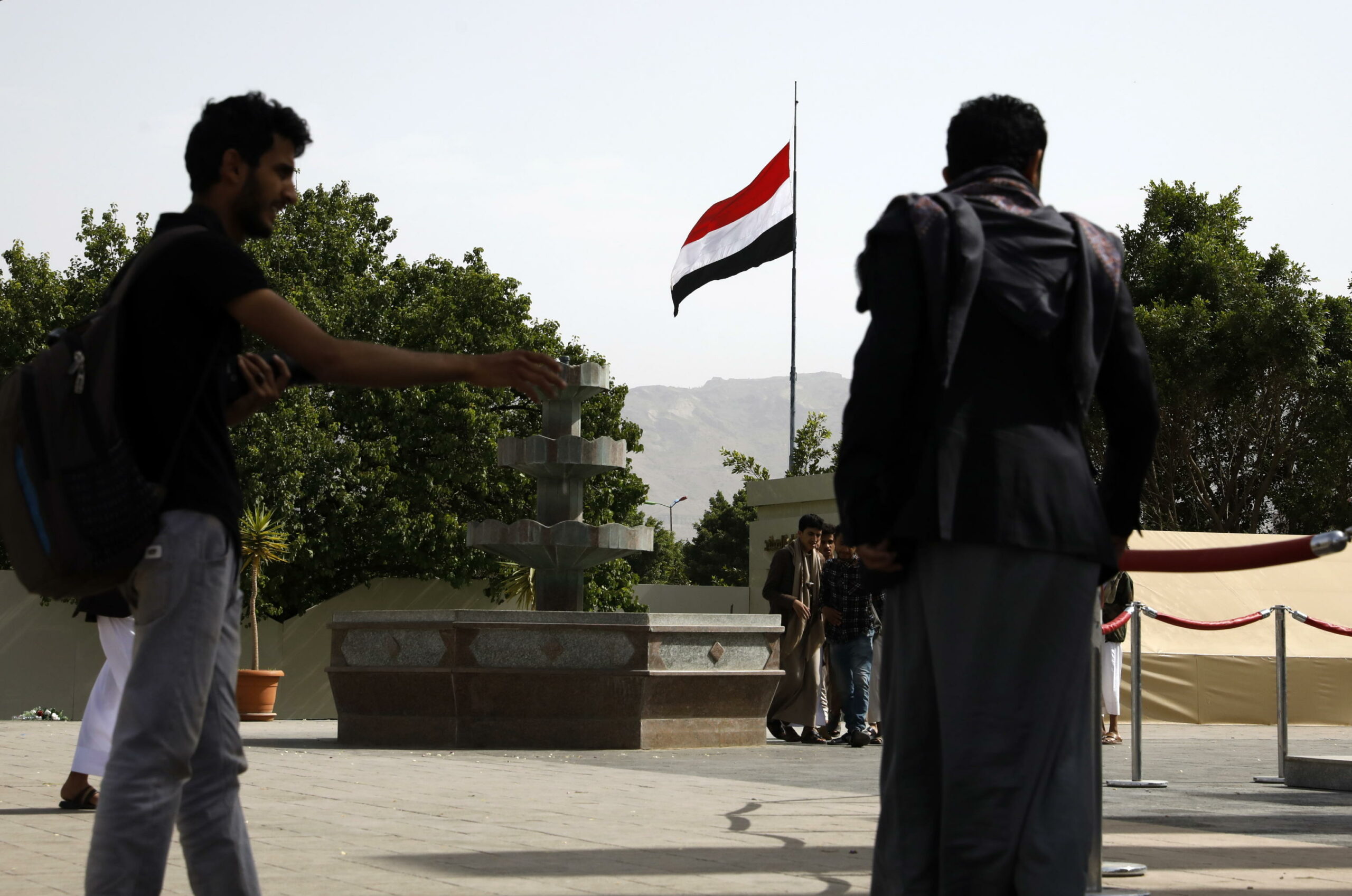 Arabia Saudita promette 368 milioni di dollari a governo yemenita