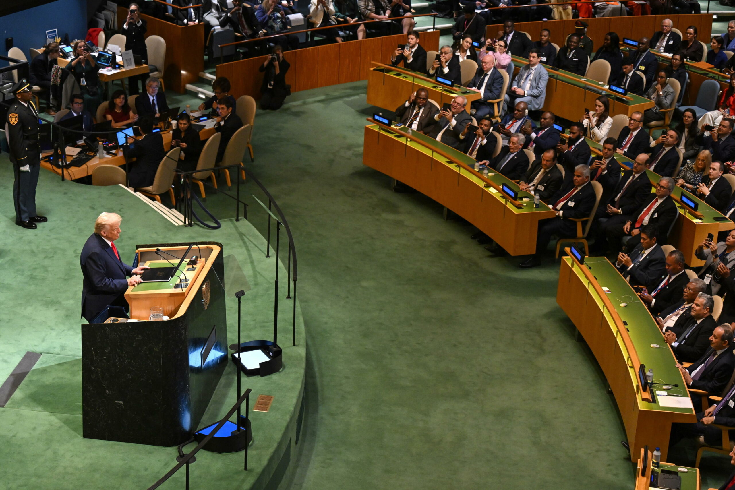 Politico: “Trump promette a leader arabi che impedirà annessione israeliana della Cisgiordania”