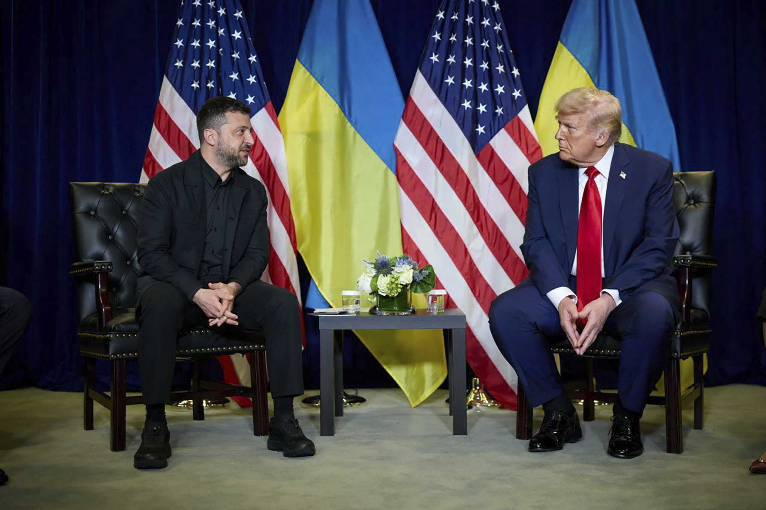 Zelensky ha chiesto missili Tomahawk a Trump: ecco le diverse versioni dei media