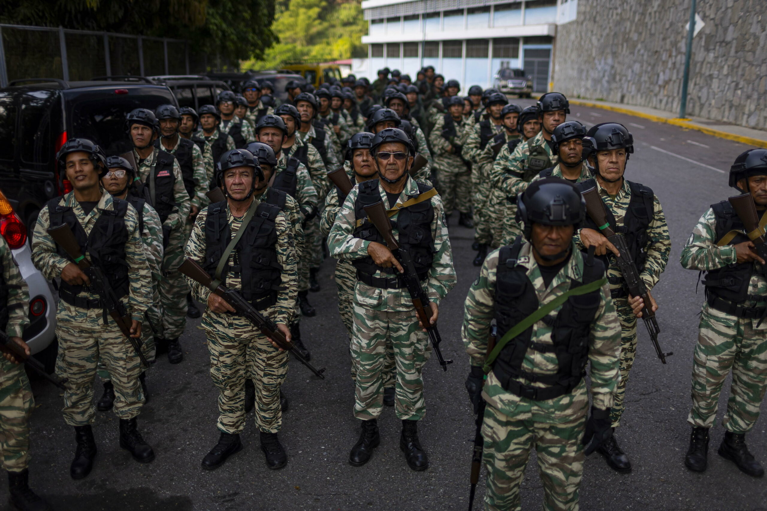 Venezuela annuncia esercitazioni militari in risposta alla pressione statunitense