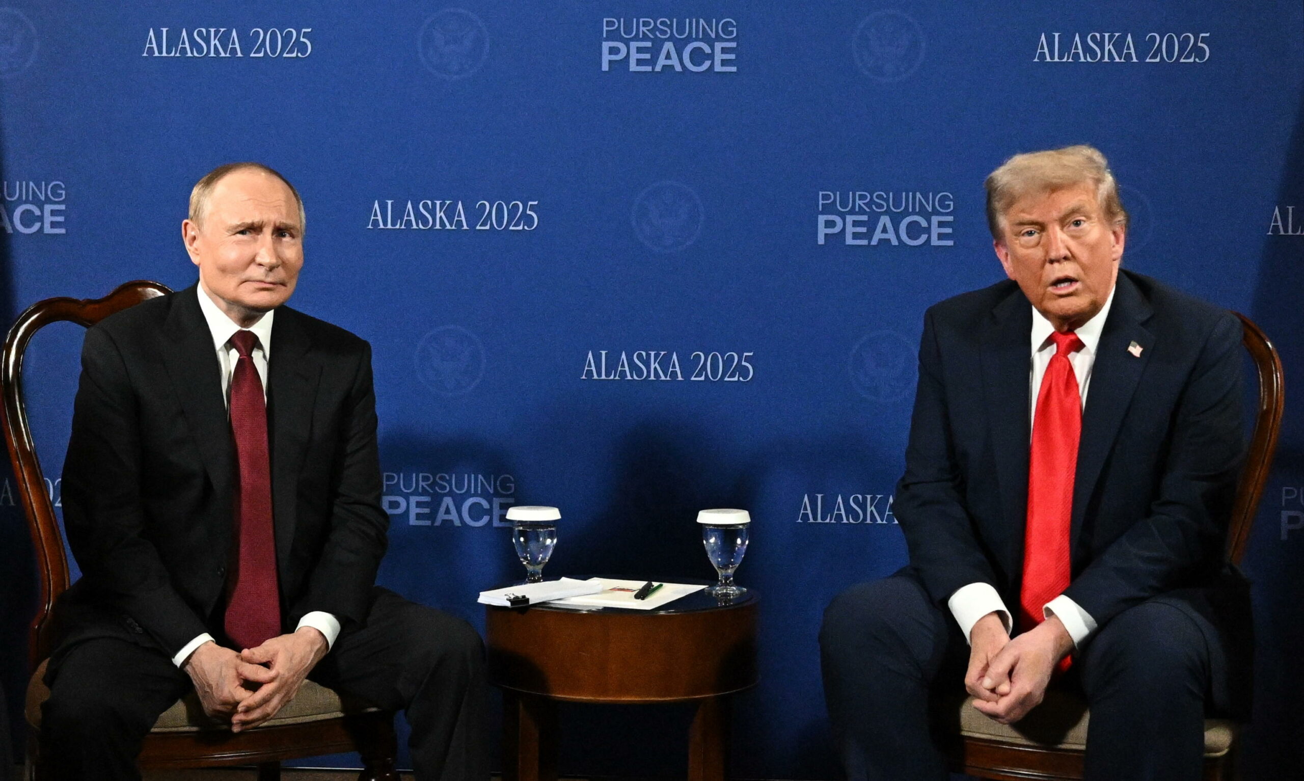 Mosca: “Lo slancio per la pace in Ucraina dopo il vertice Putin-Trump si è esaurito”