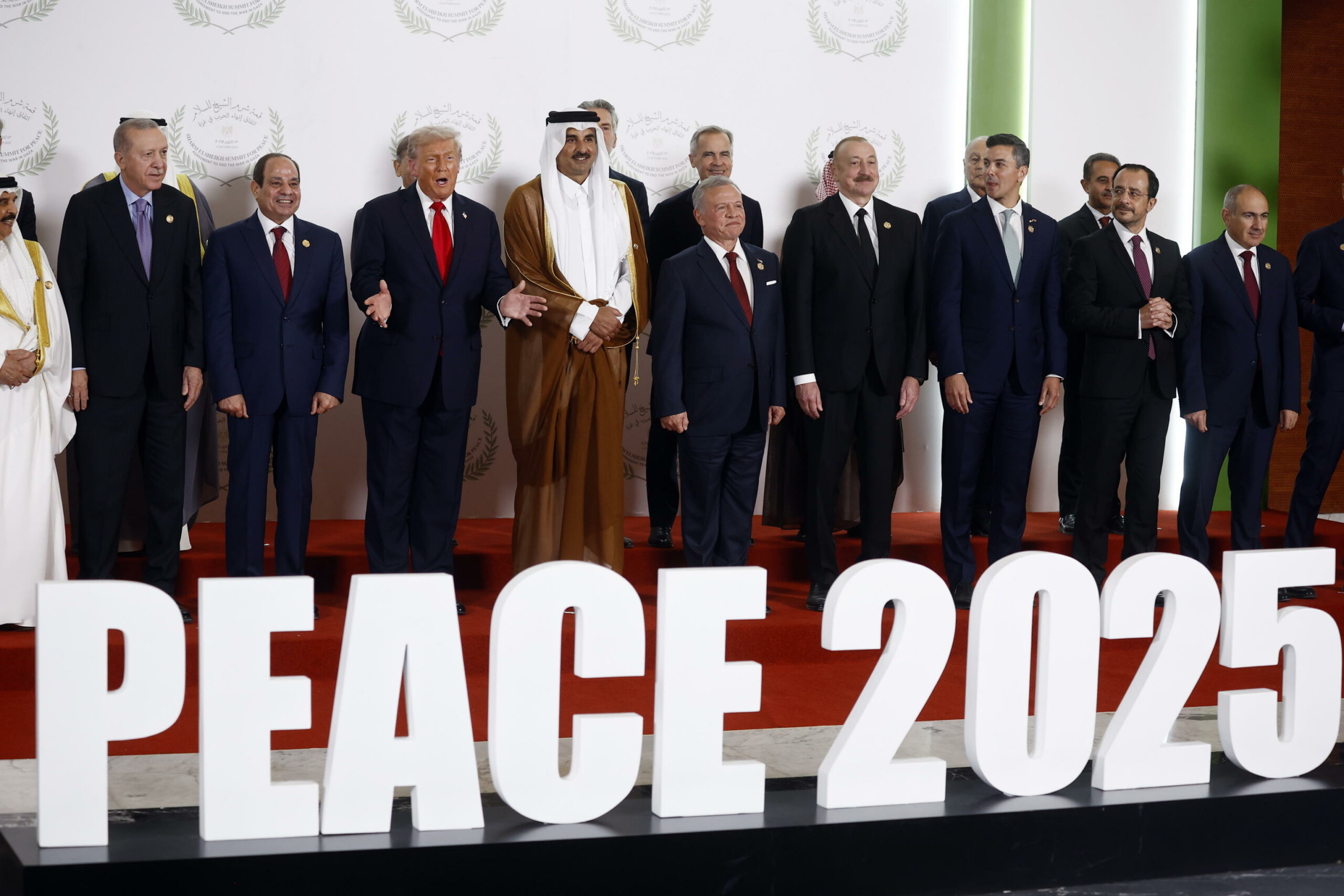 Egitto, Qatar e Turchia firmano con Trump documento su cessate il fuoco a Gaza