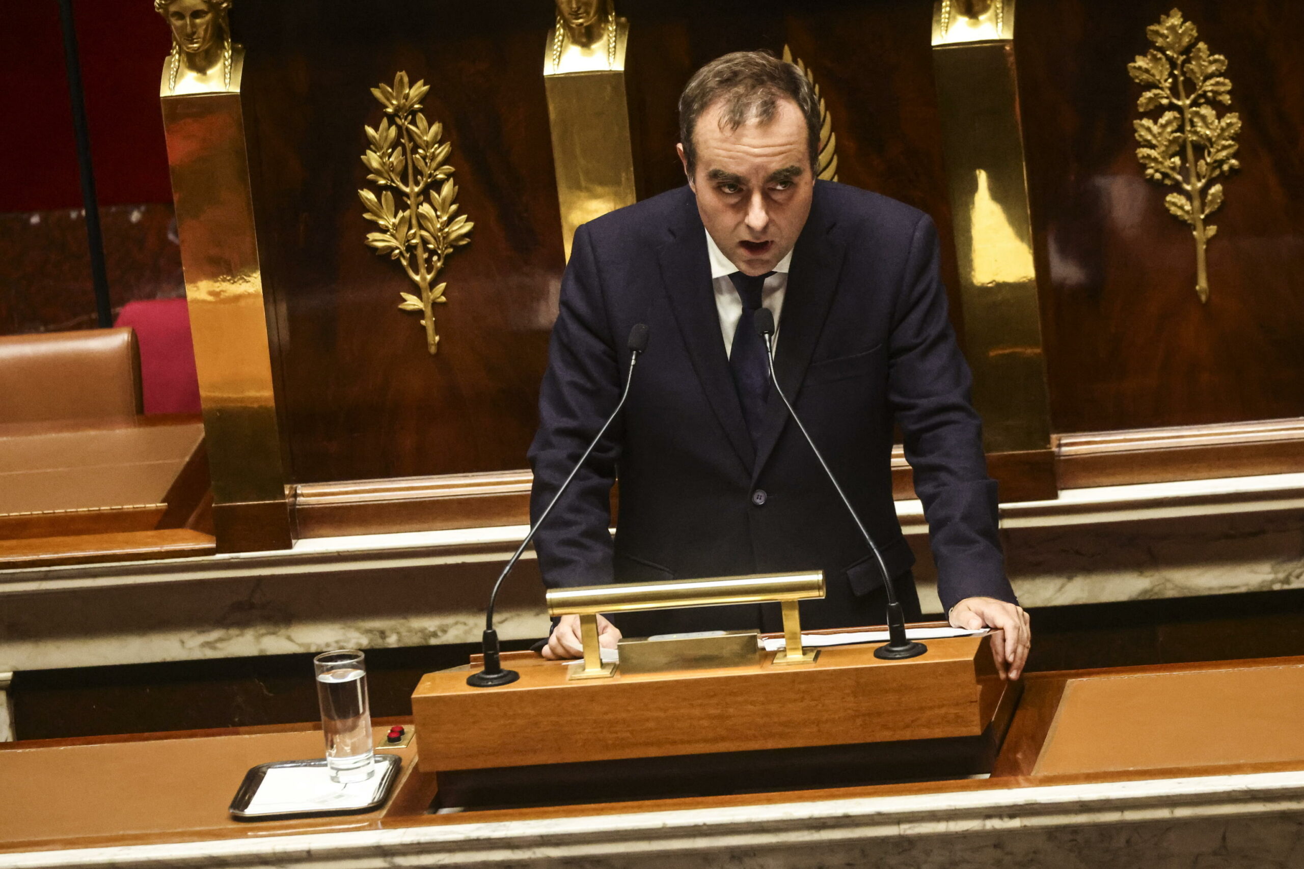 Francia: Lecornu sospenderà riforma pensionistica per garantire sopravvivenza del governo