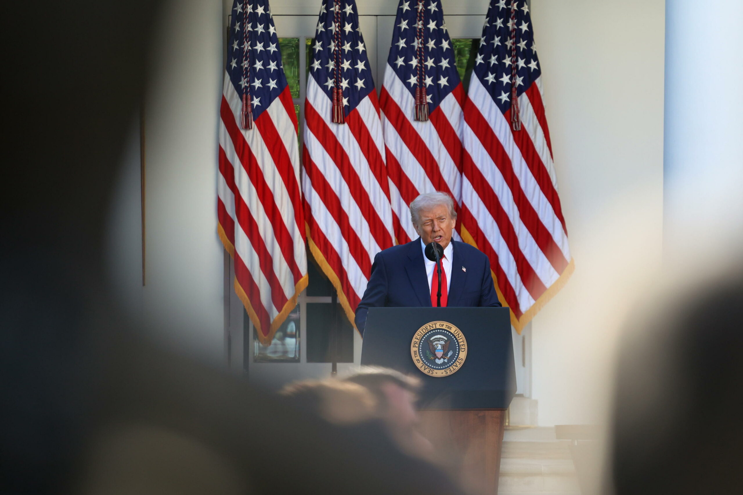 Trump: “Cessate il fuoco a Gaza ancora in vigore” dopo raid israeliani