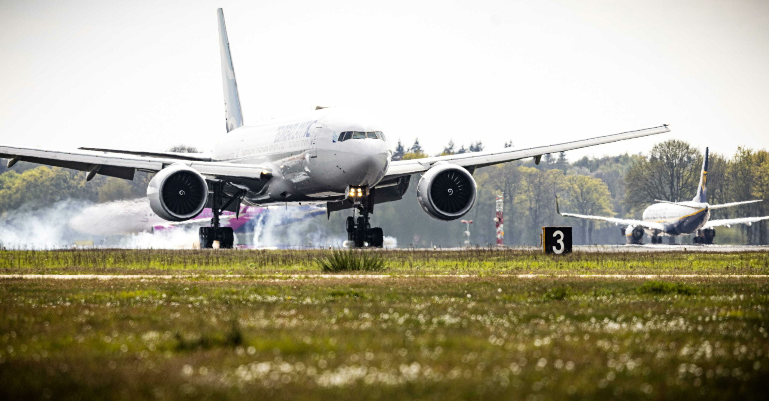 Sudan: attacco di droni vicino aeroporto di Khartum ne minaccia riapertura