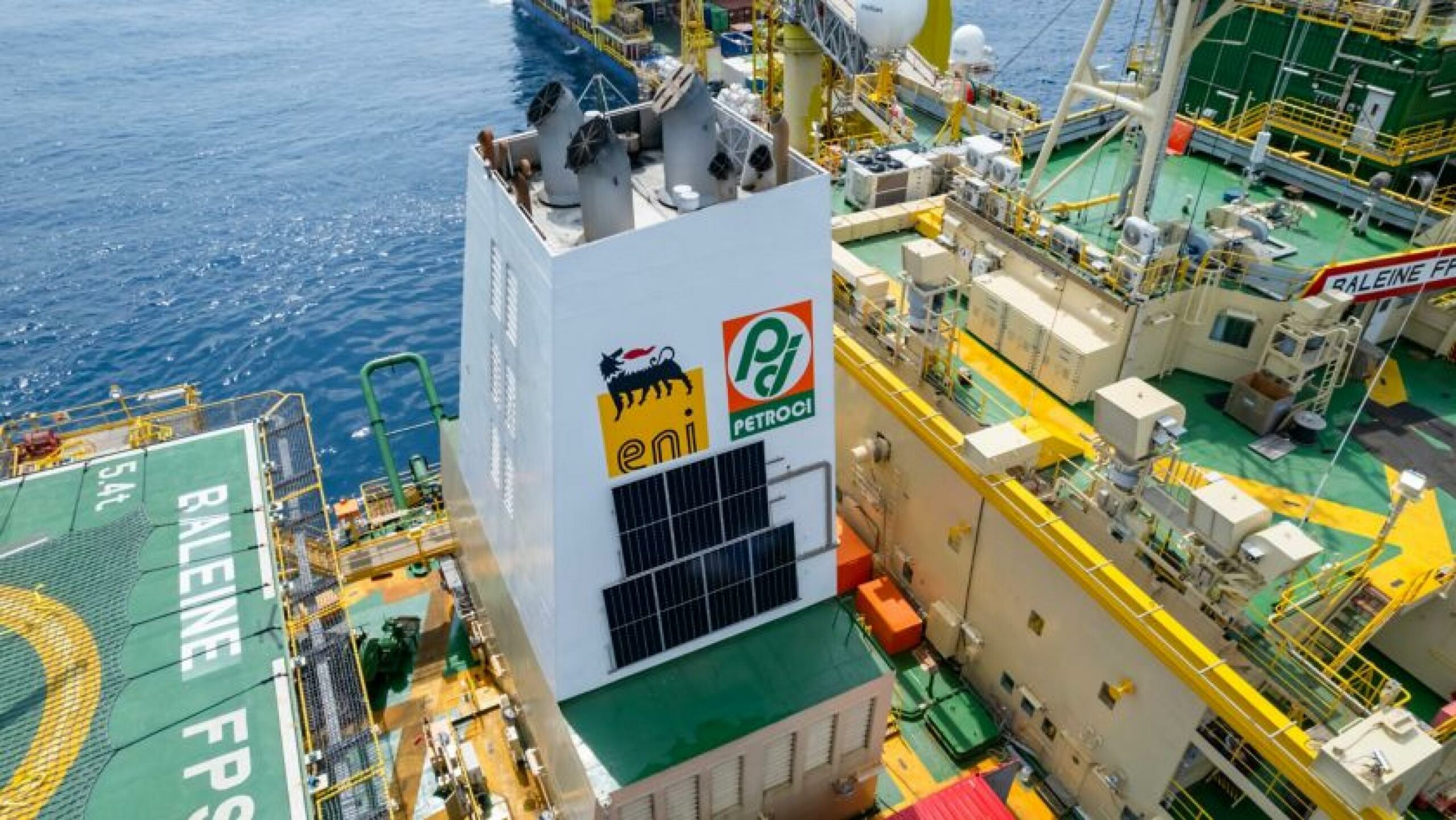 Reuters: Pakistan annulla carichi di GNL di Eni e cerca di rinegoziare le forniture al Qatar