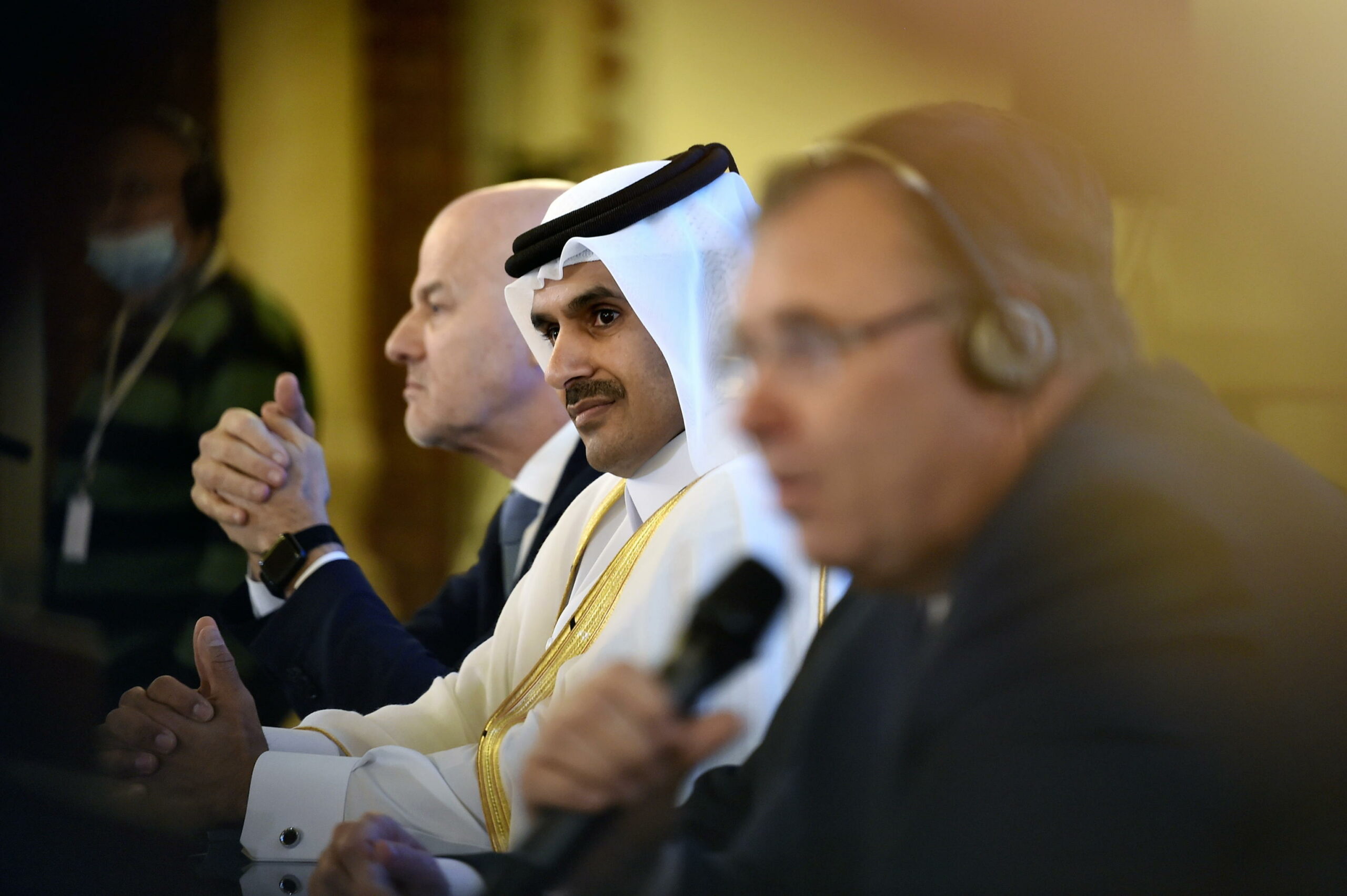 Qatar minaccia di interrompere forniture gas a UE per nuove norme su diritti umani e ambiente