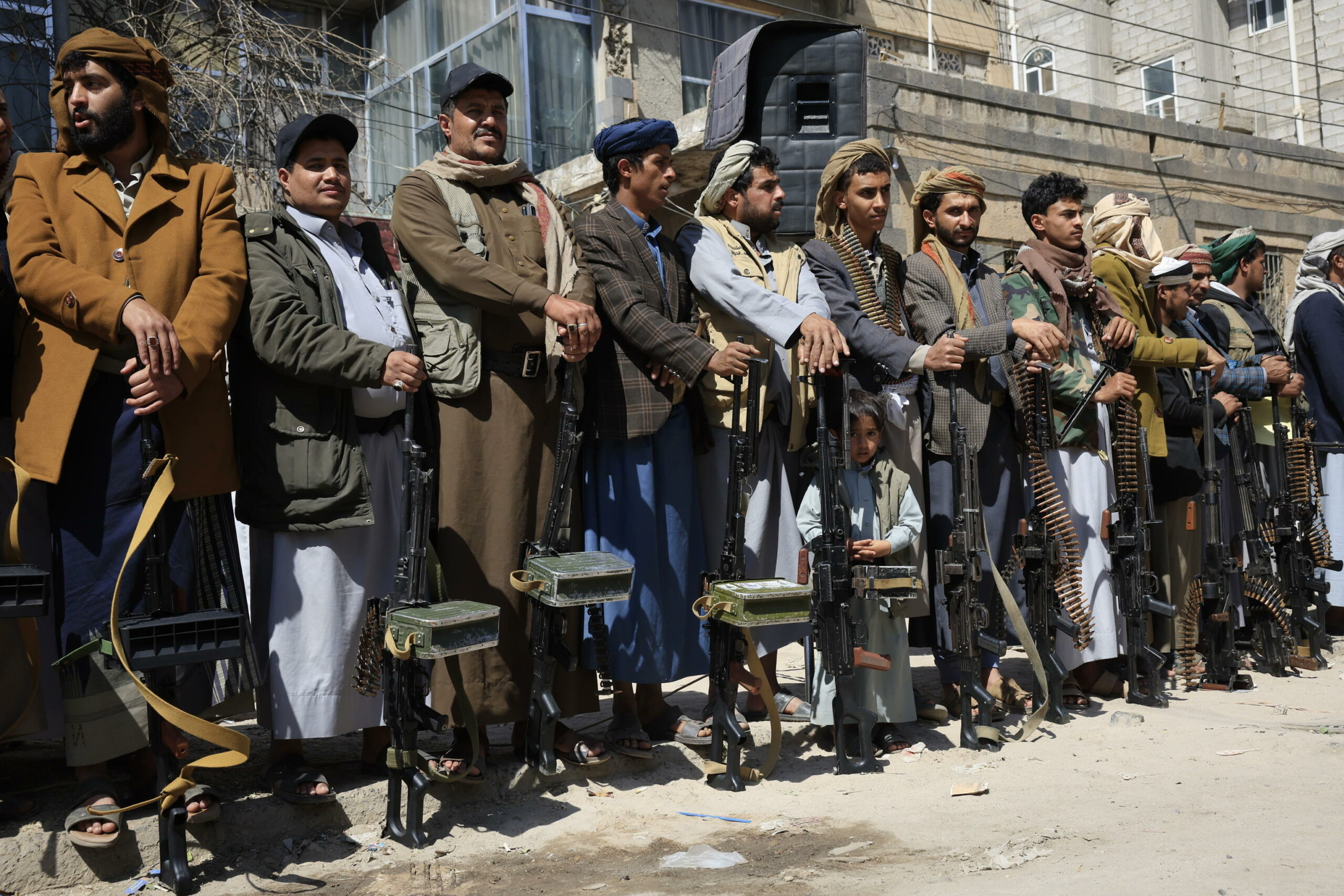 Yemeniti chiedono fine del blocco saudita su Sanaa dopo cessate il fuoco a Gaza